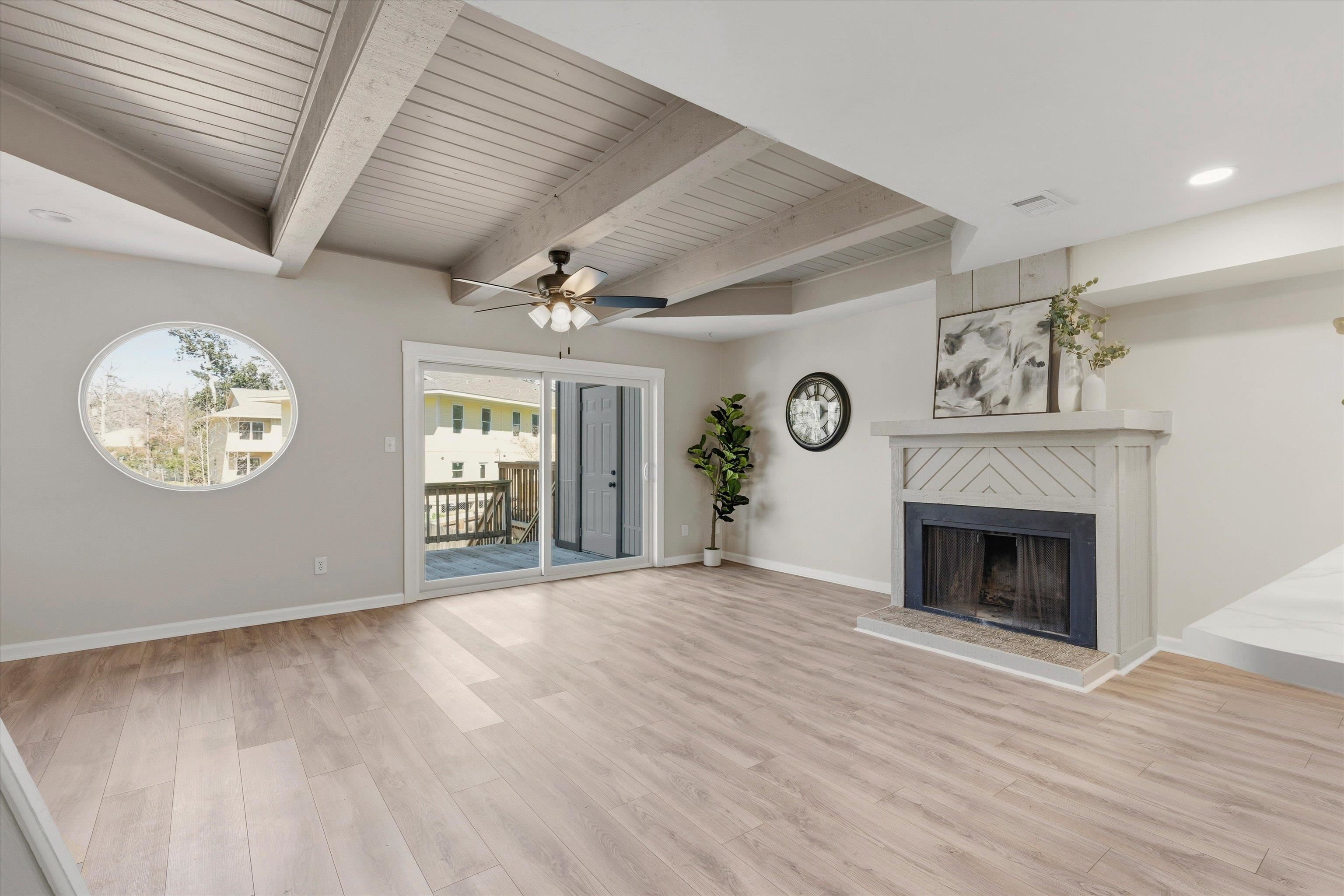 1558 Three Lantern Lane