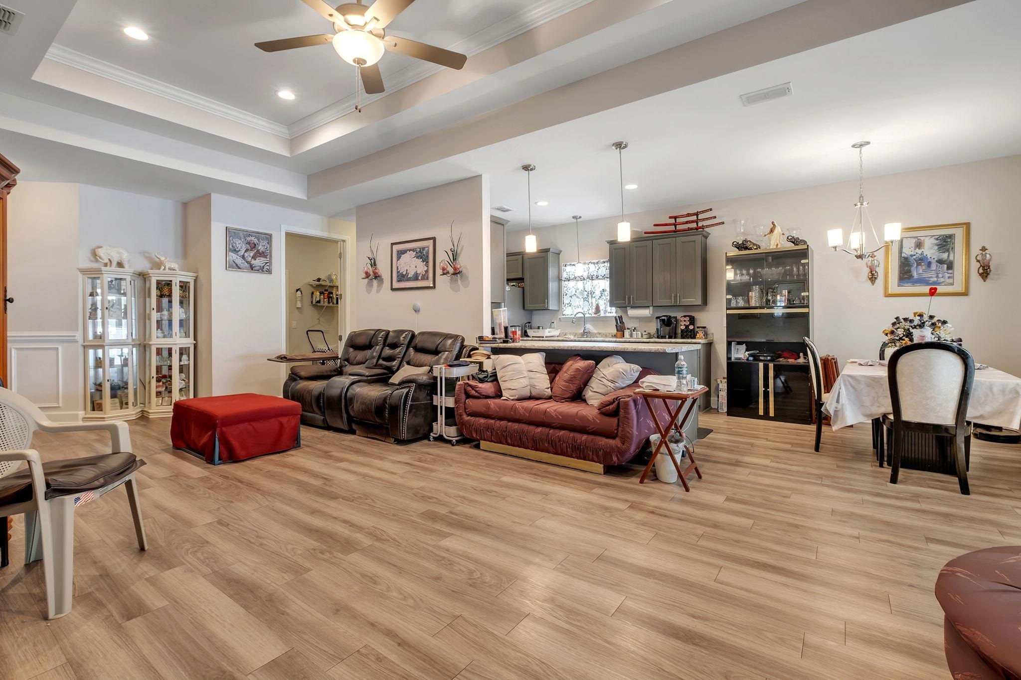4500 River Breeze Lane