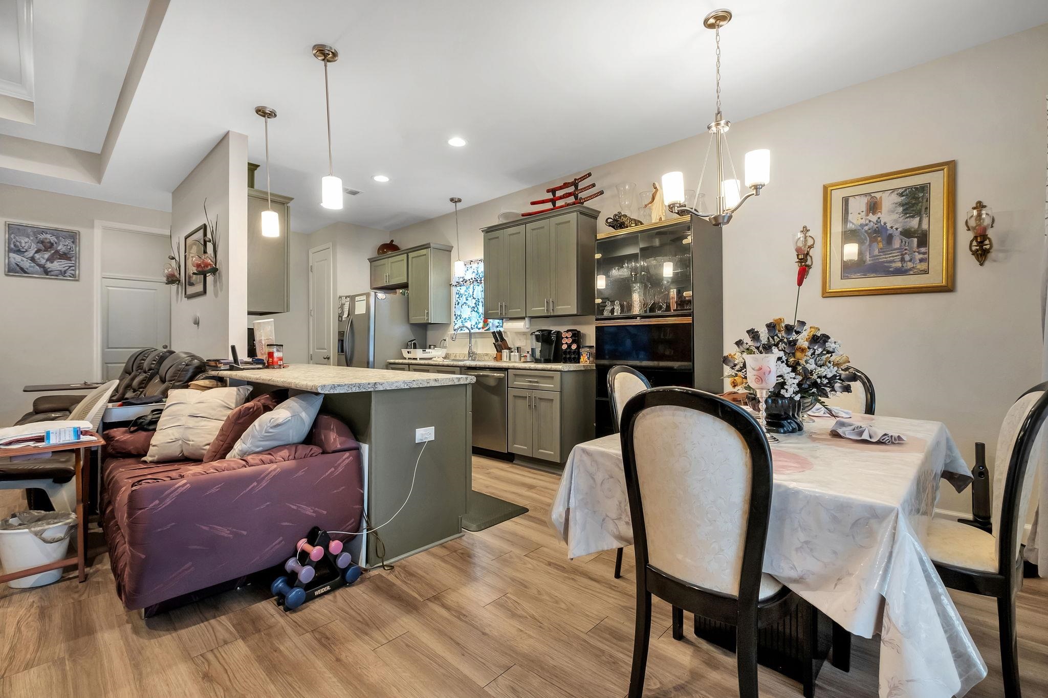 4500 River Breeze Lane