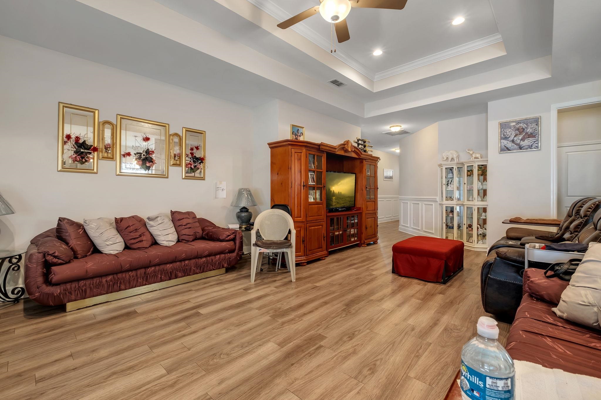 4500 River Breeze Lane