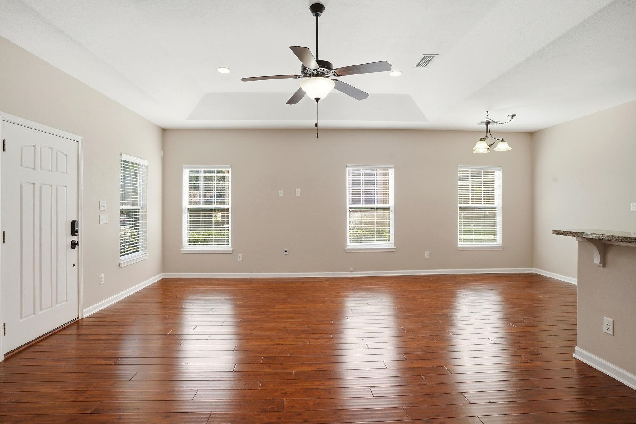 4271 Old Plantation Loop