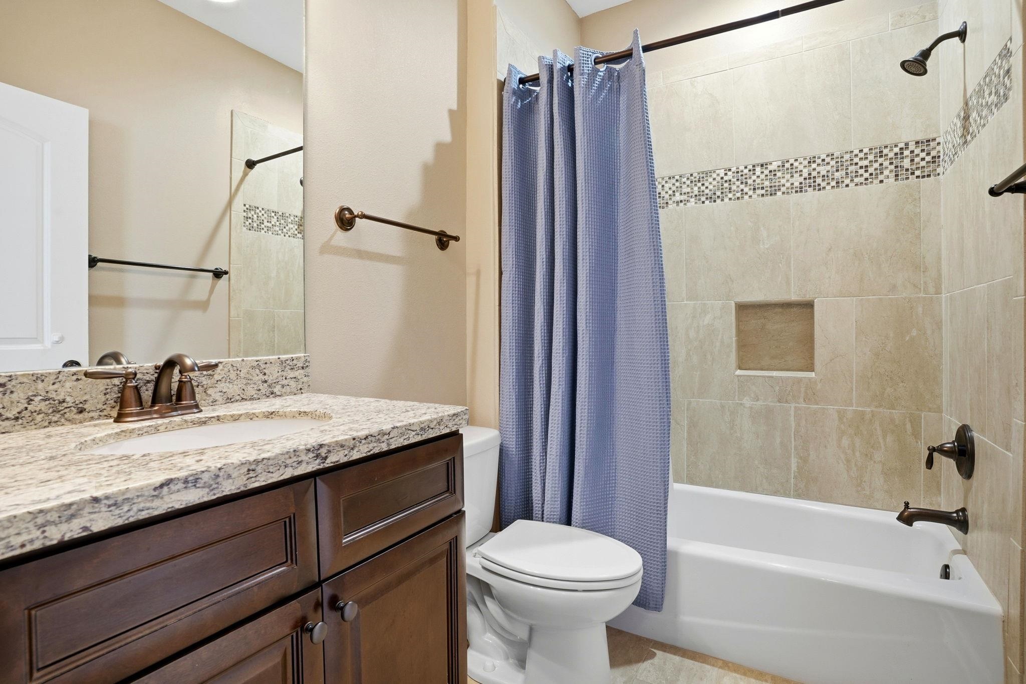 4271 Old Plantation Loop