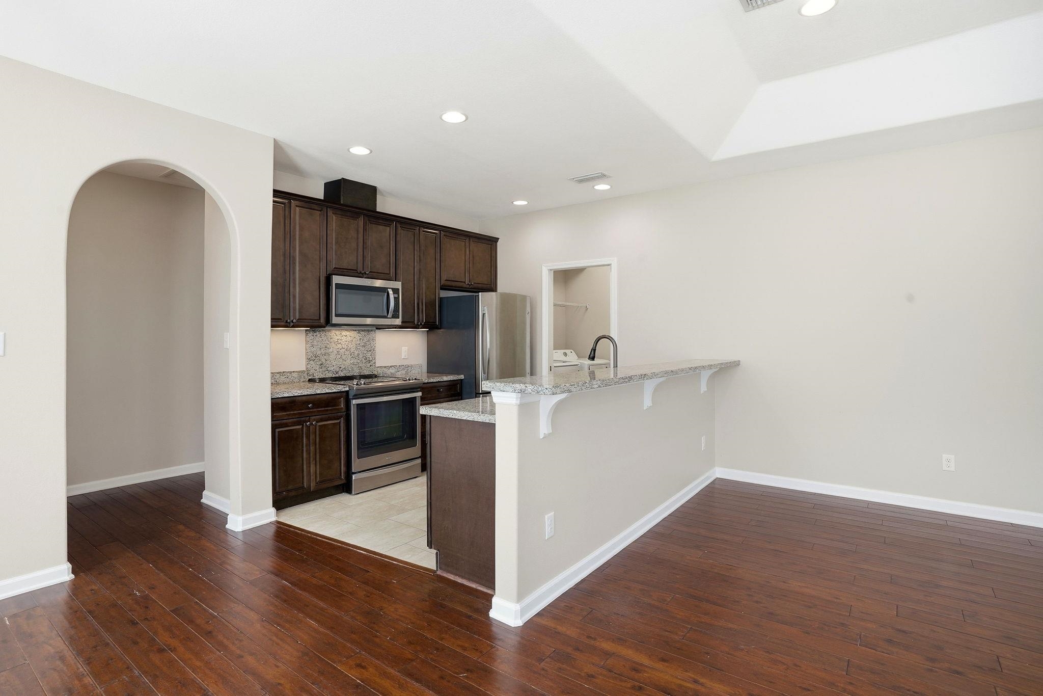 4271 Old Plantation Loop
