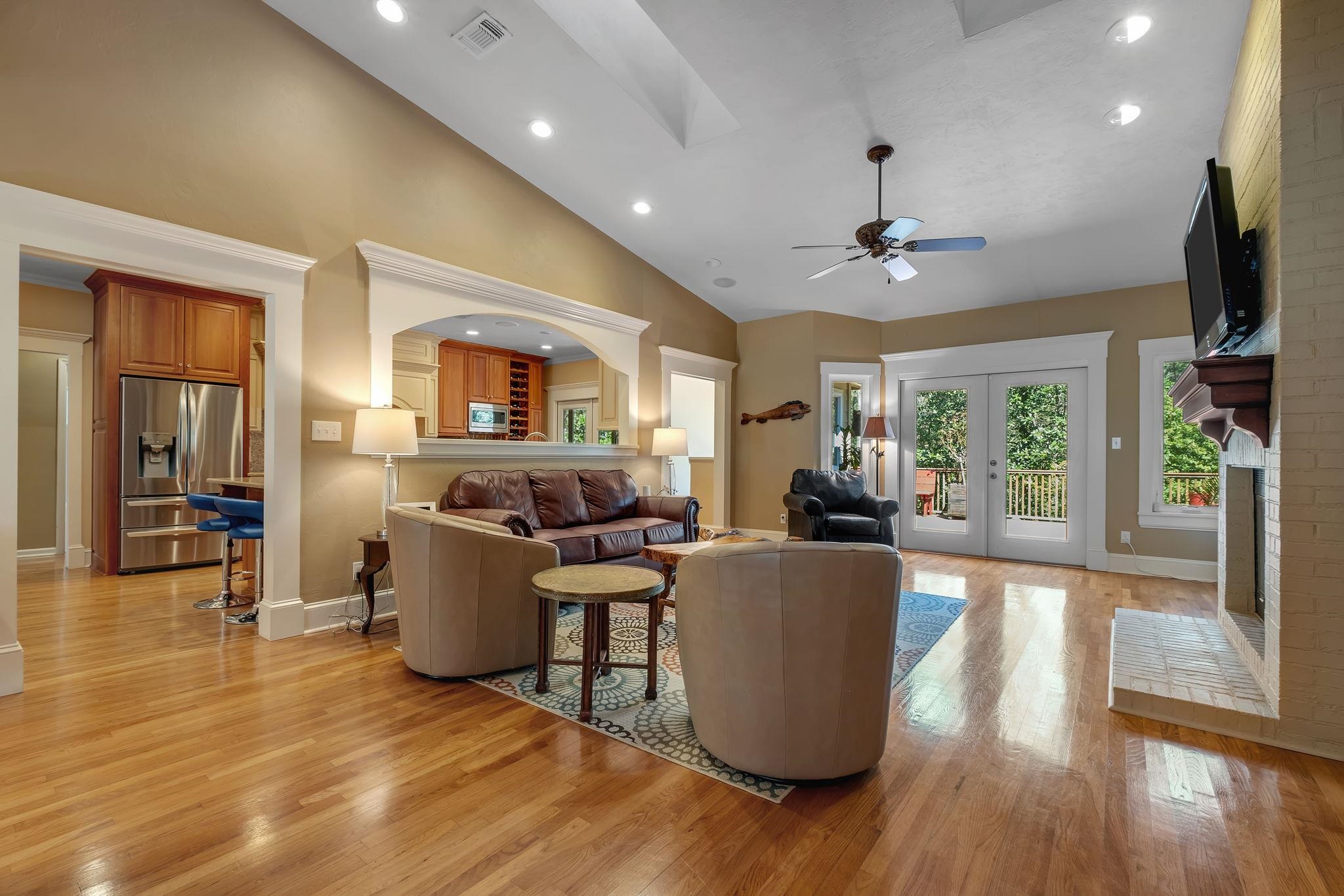 2007 Middlewood Drive