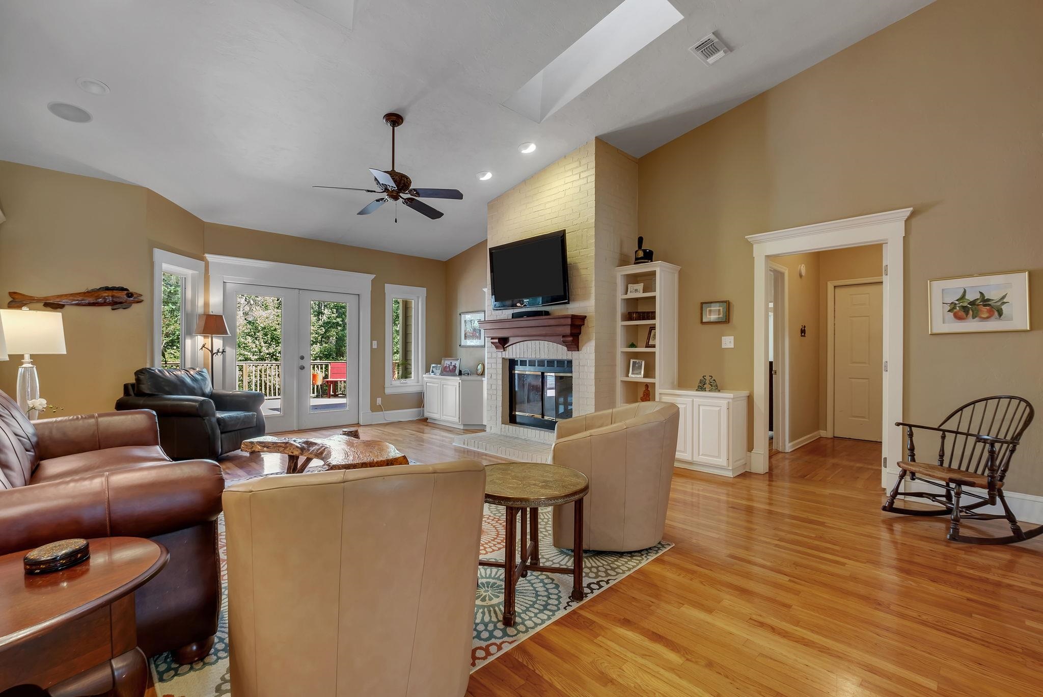 2007 Middlewood Drive