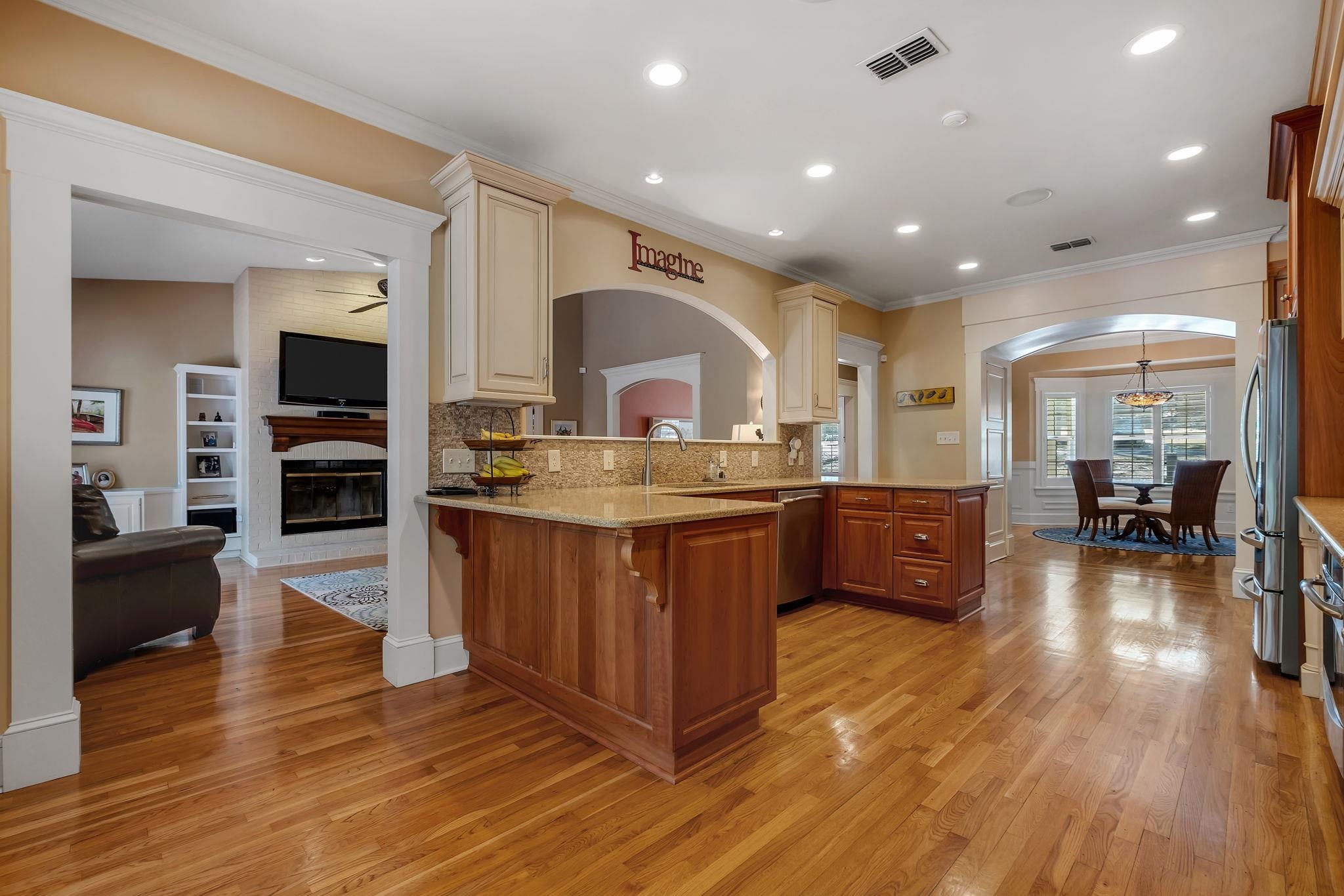 2007 Middlewood Drive