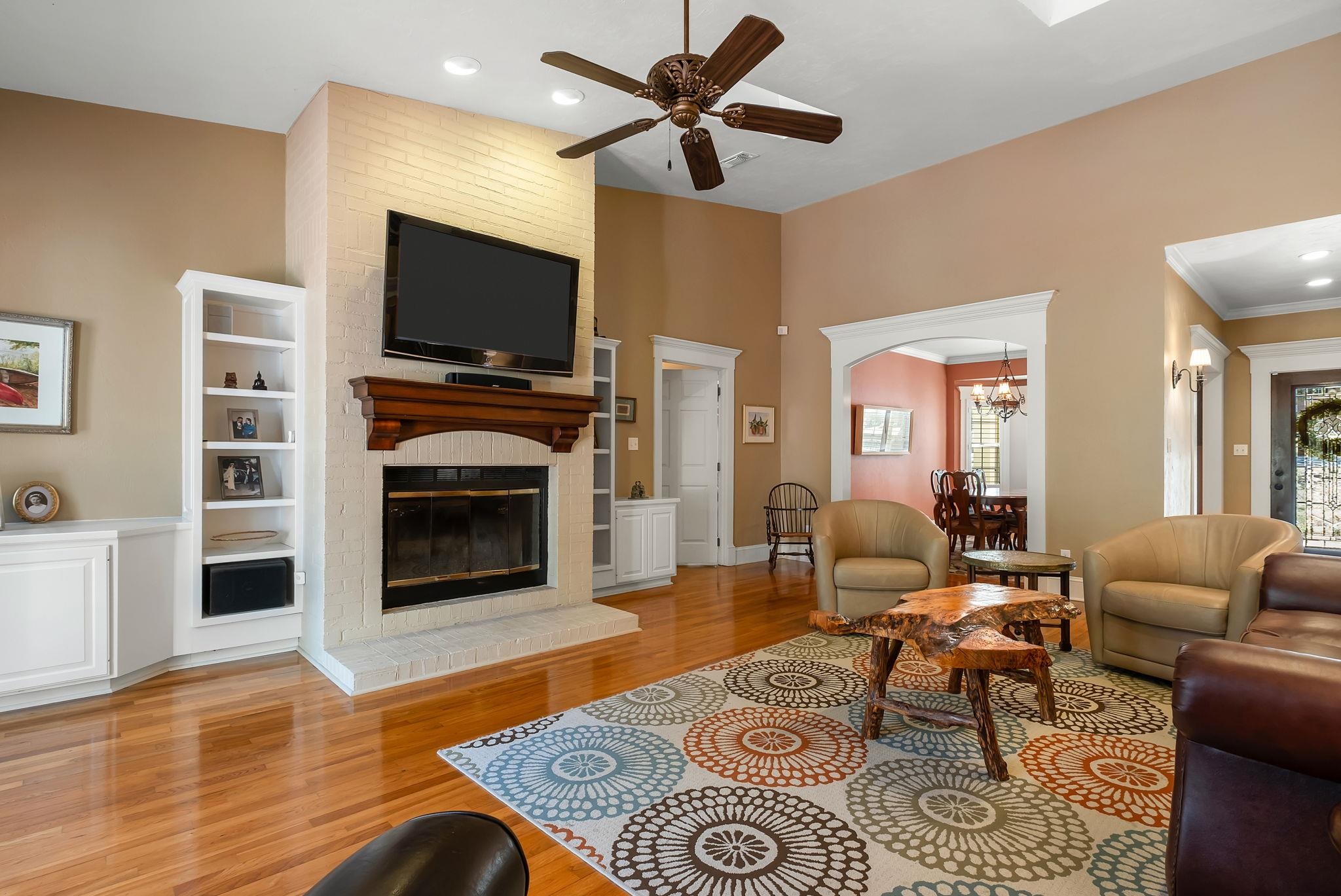 2007 Middlewood Drive