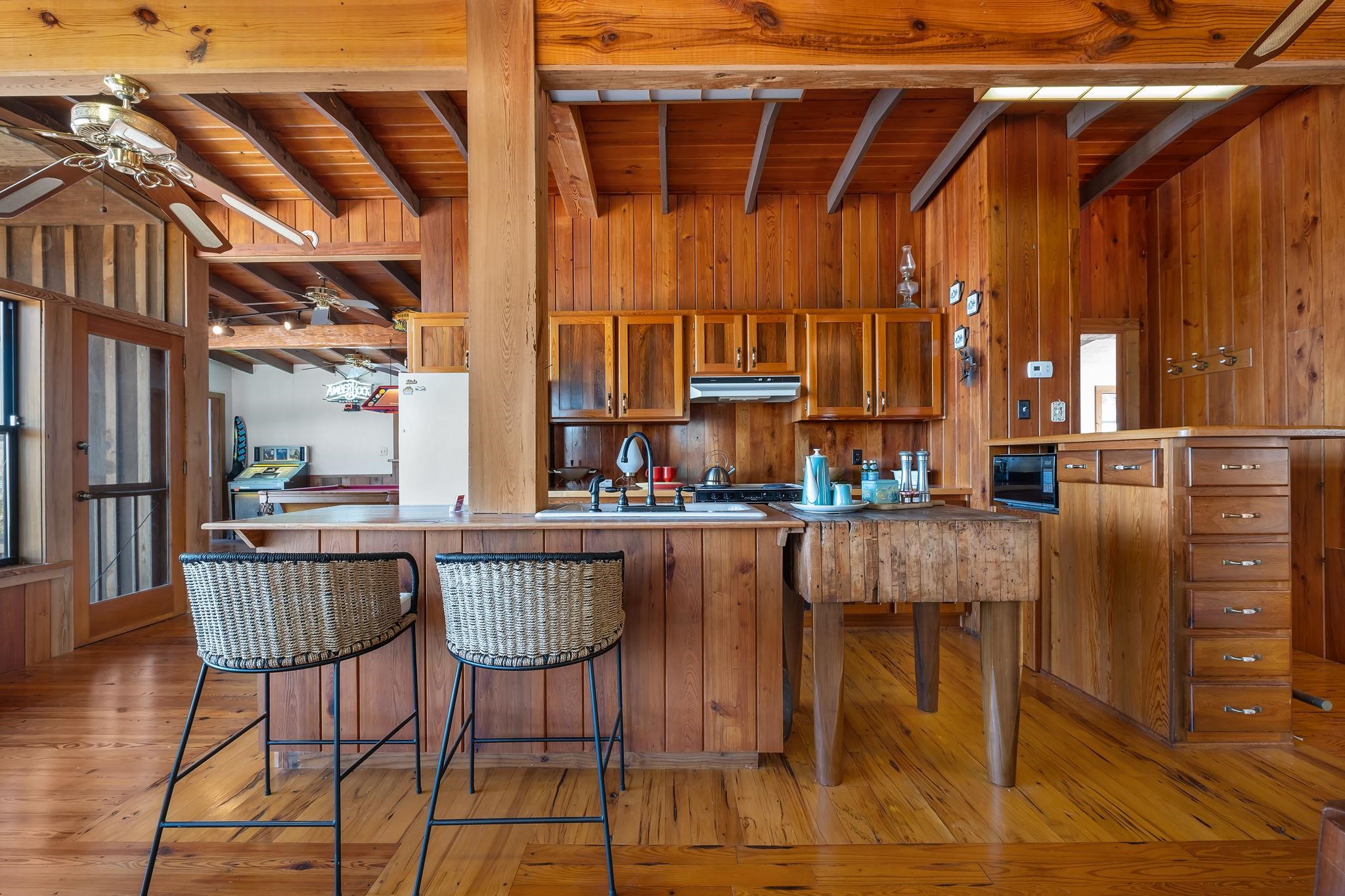 24212 / 4158 Lanier Street