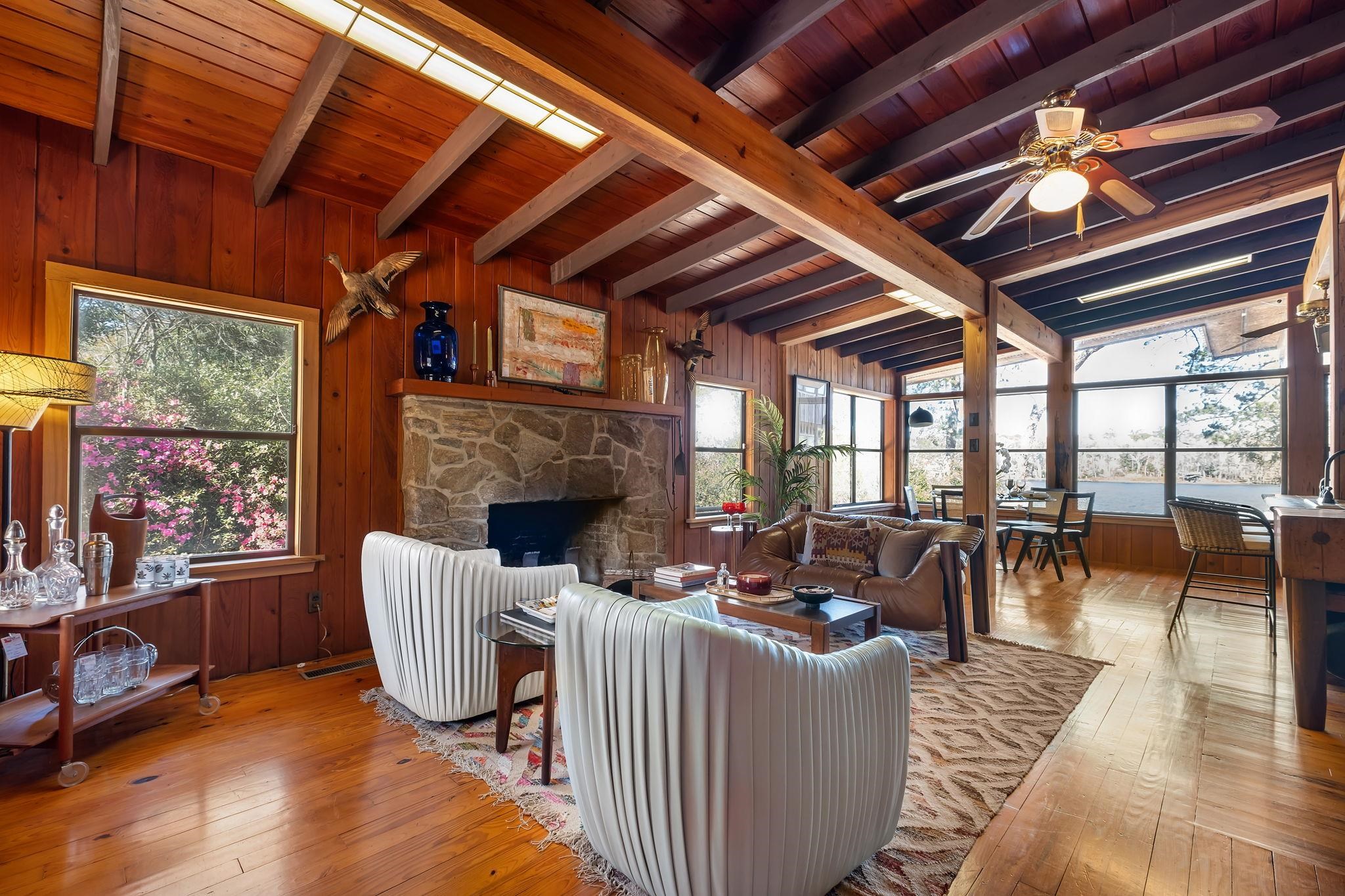 24212 / 4158 Lanier Street