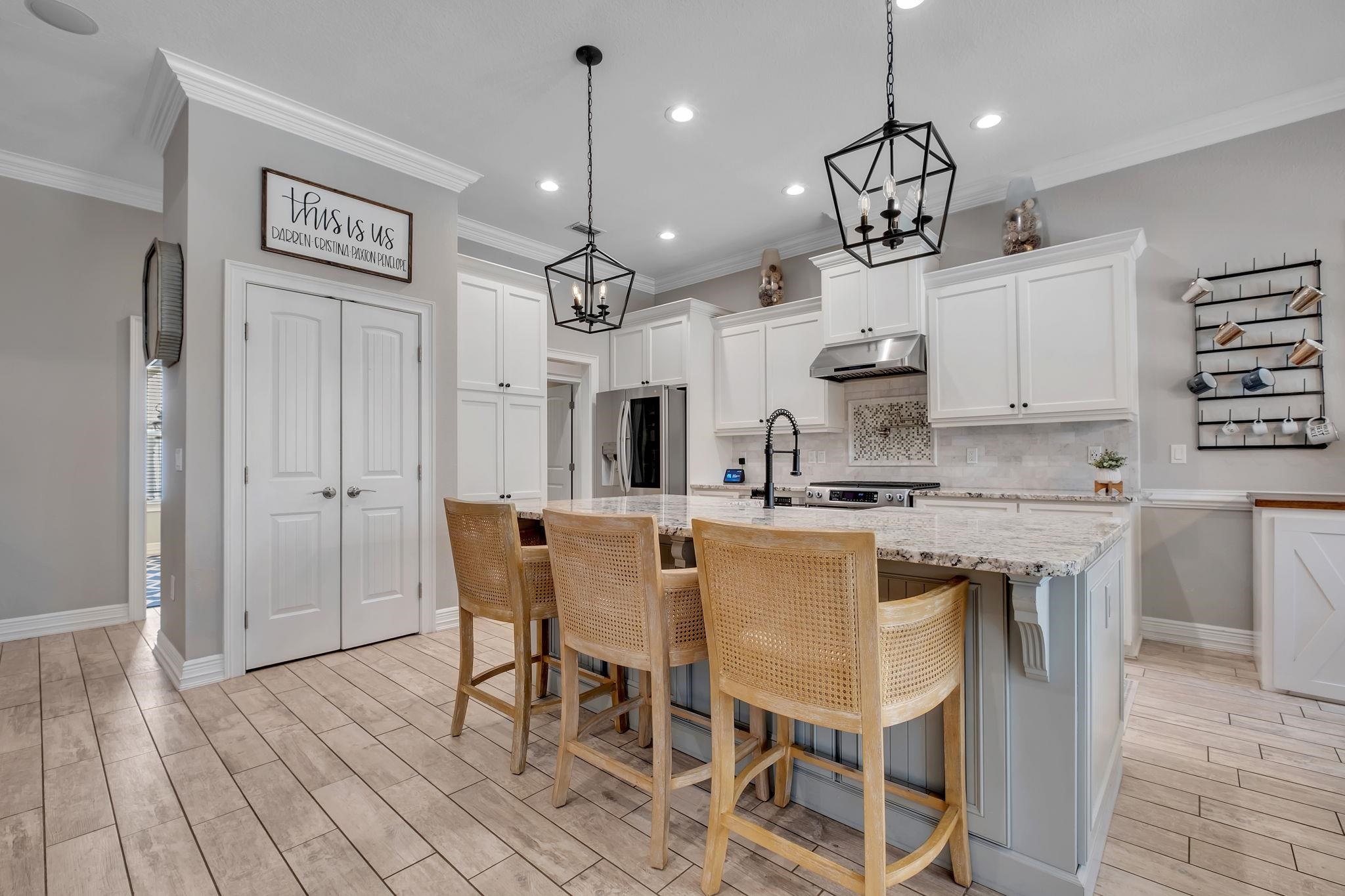 9192 SHOAL CREEK Drive