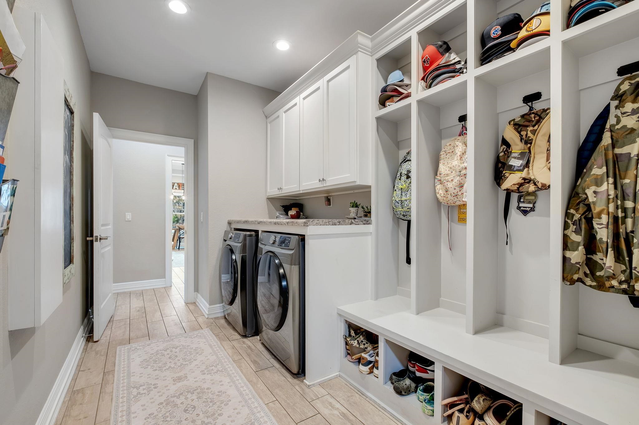 9192 SHOAL CREEK Drive