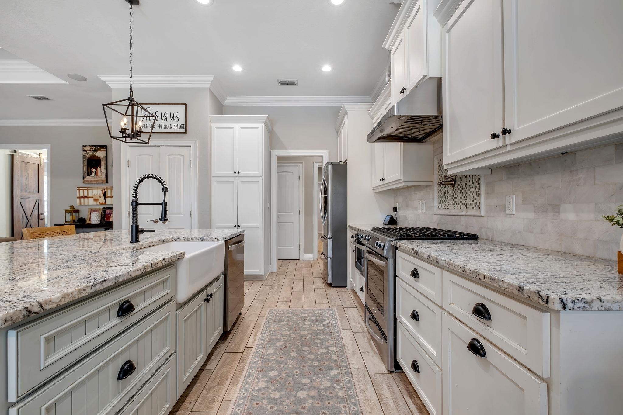 9192 SHOAL CREEK Drive