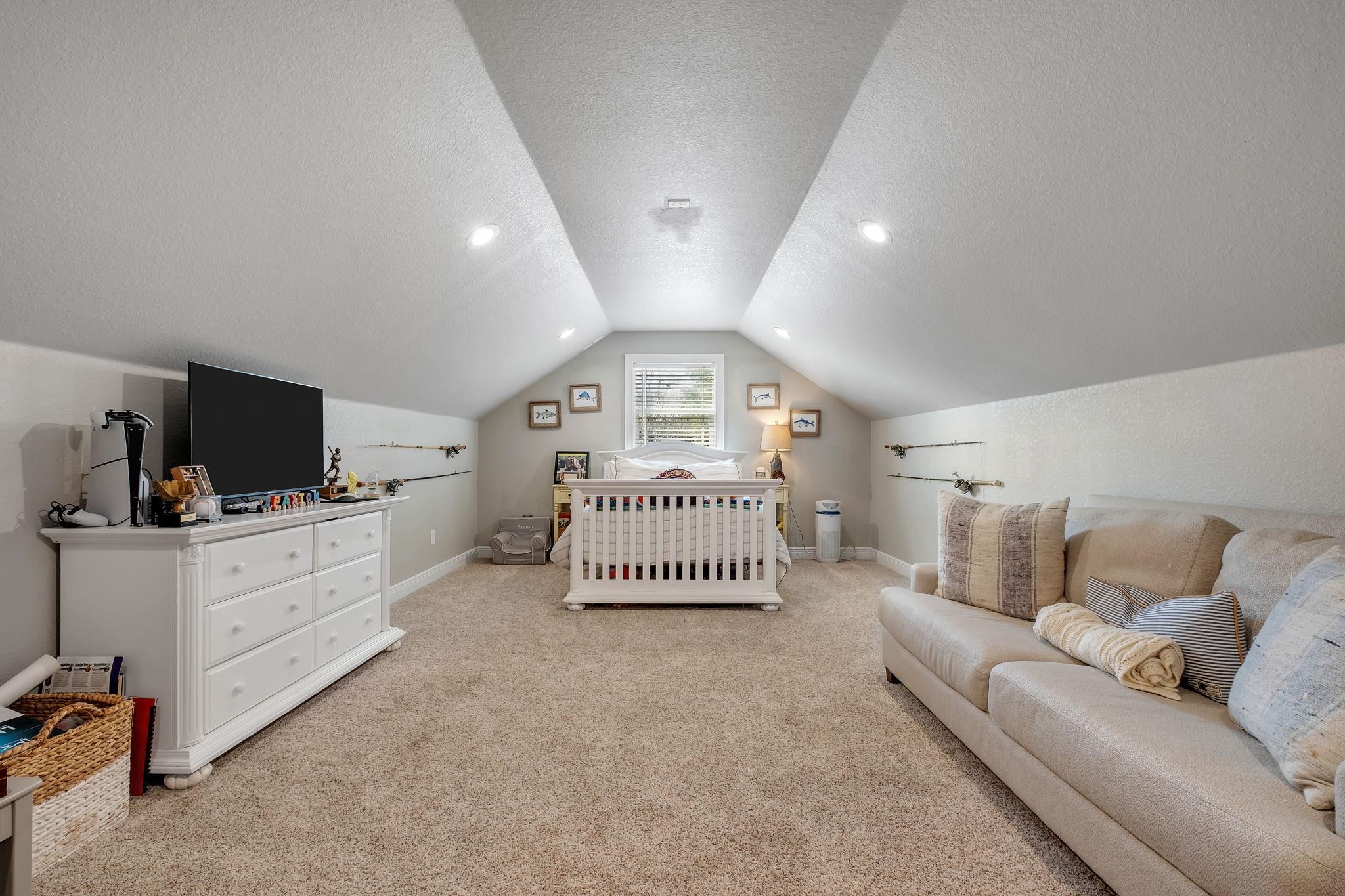 9192 SHOAL CREEK Drive