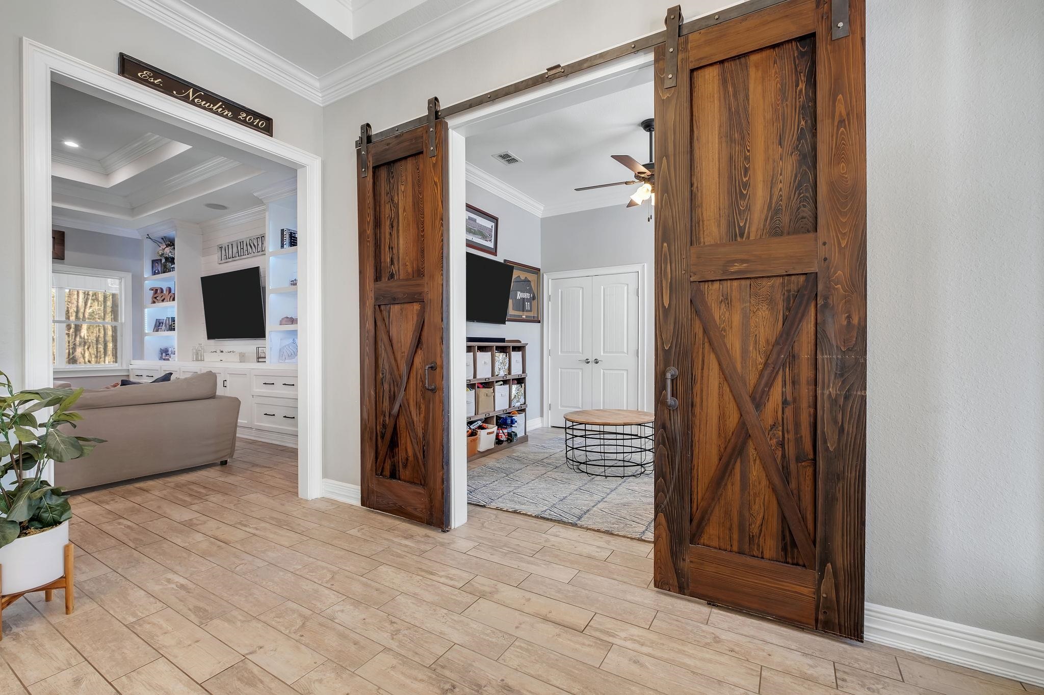 9192 SHOAL CREEK Drive