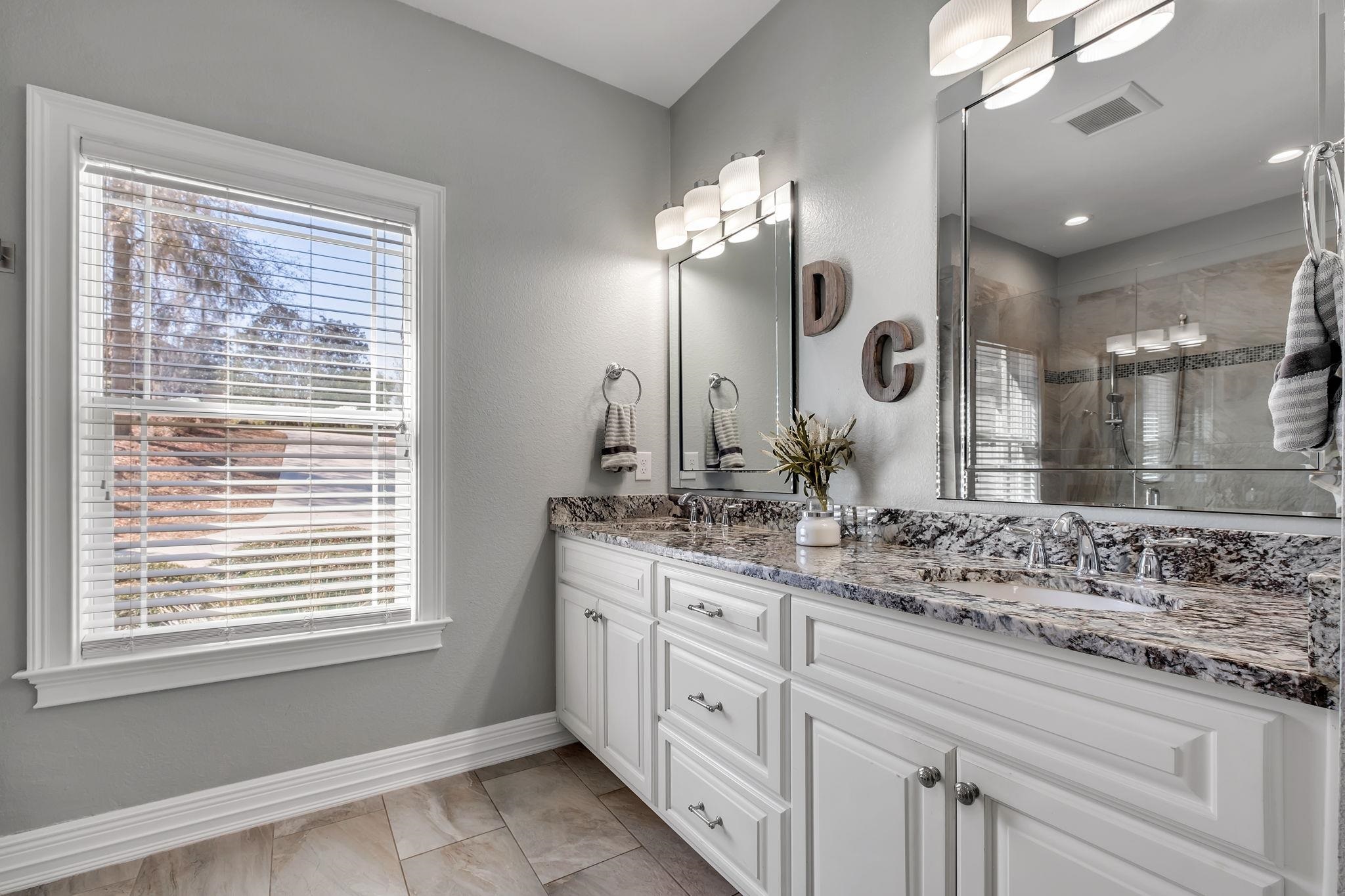 9192 SHOAL CREEK Drive