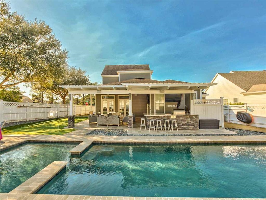 3733 Longfellow Road