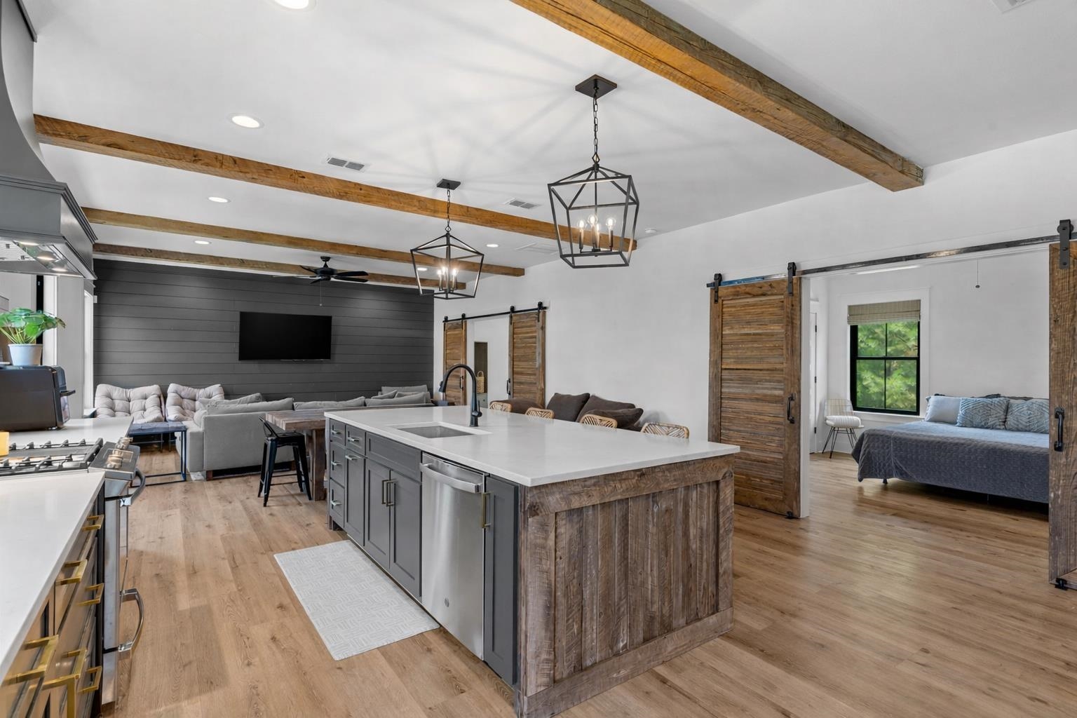 8014 Susan Bradford Lane