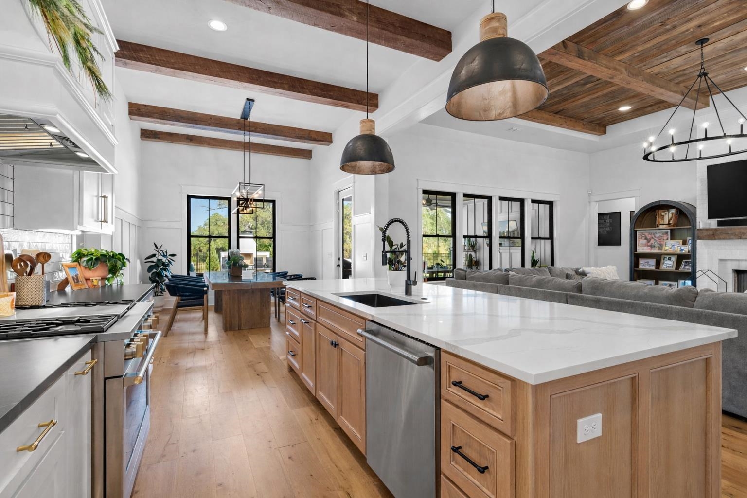 8014 Susan Bradford Lane