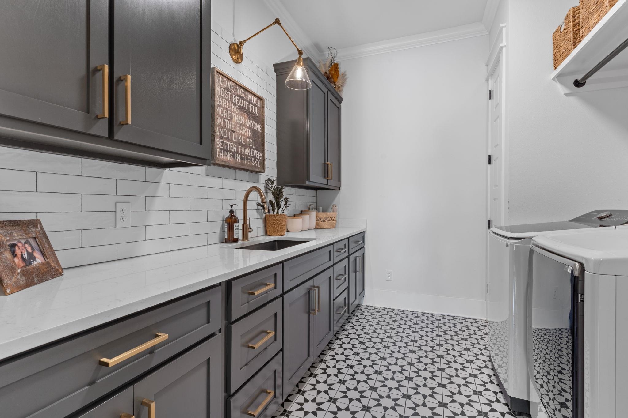 8014 Susan Bradford Lane