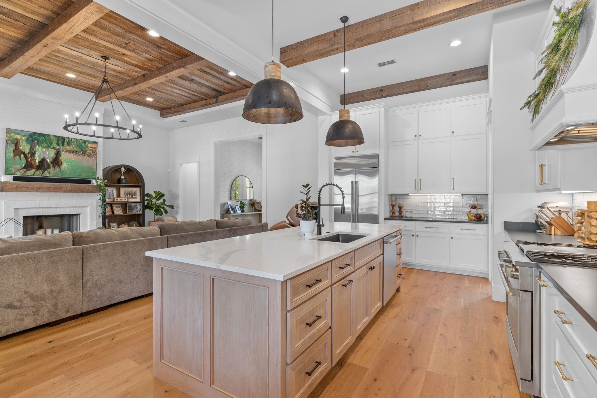 8014 Susan Bradford Lane