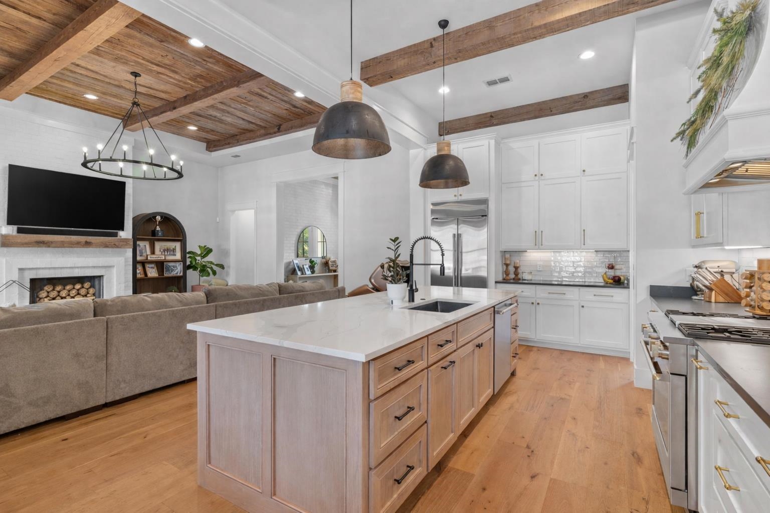 8014 Susan Bradford Lane