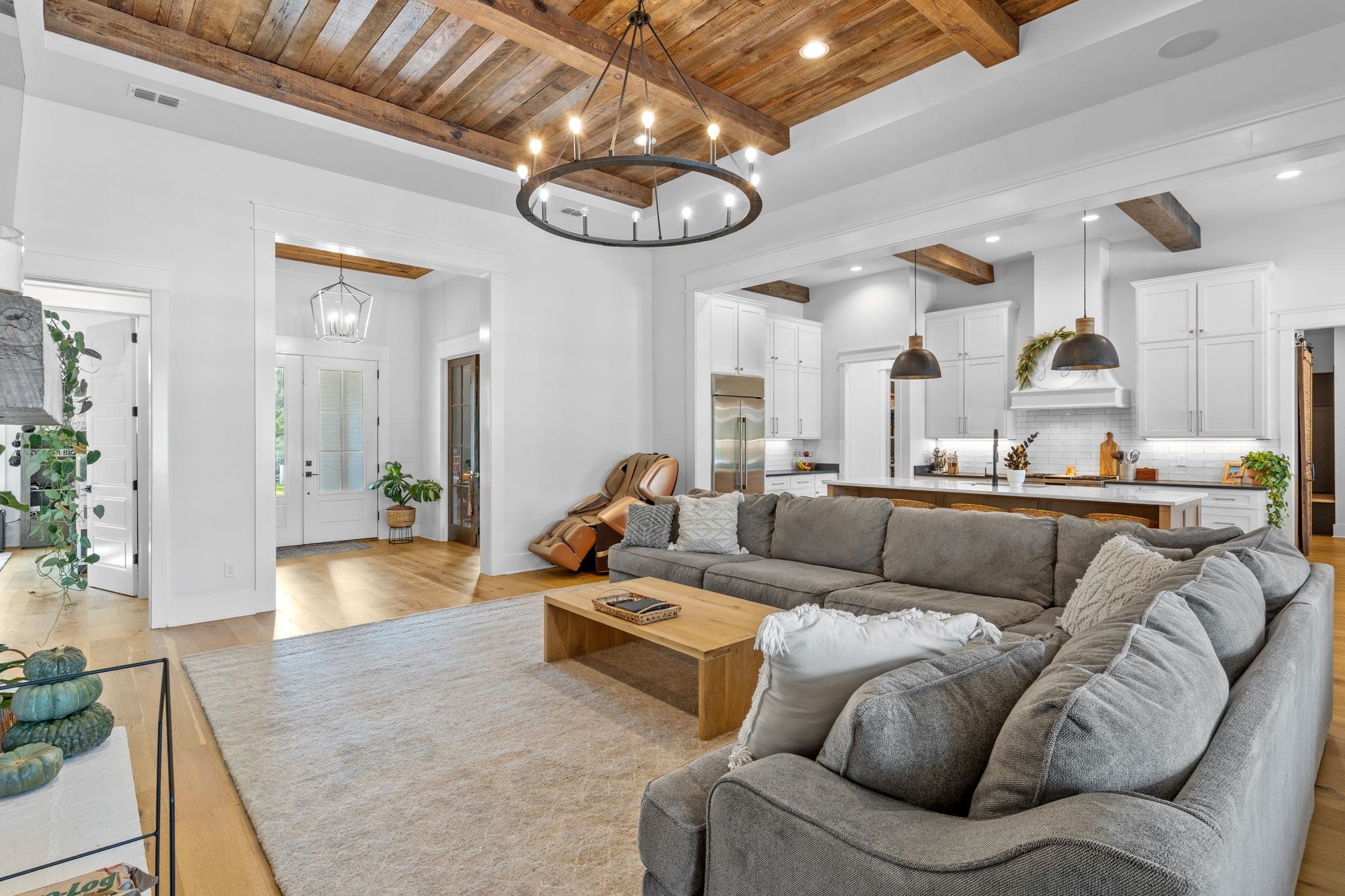 8014 Susan Bradford Lane