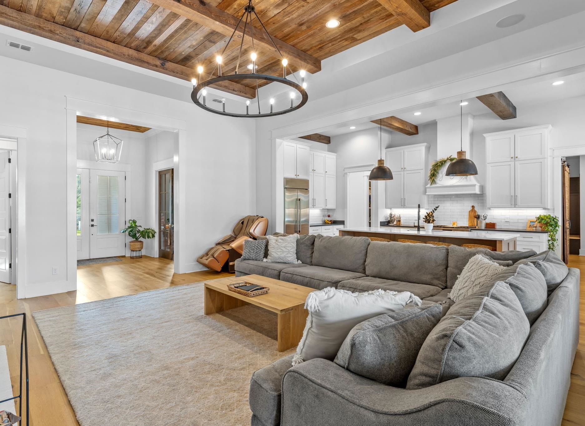 8014 Susan Bradford Lane