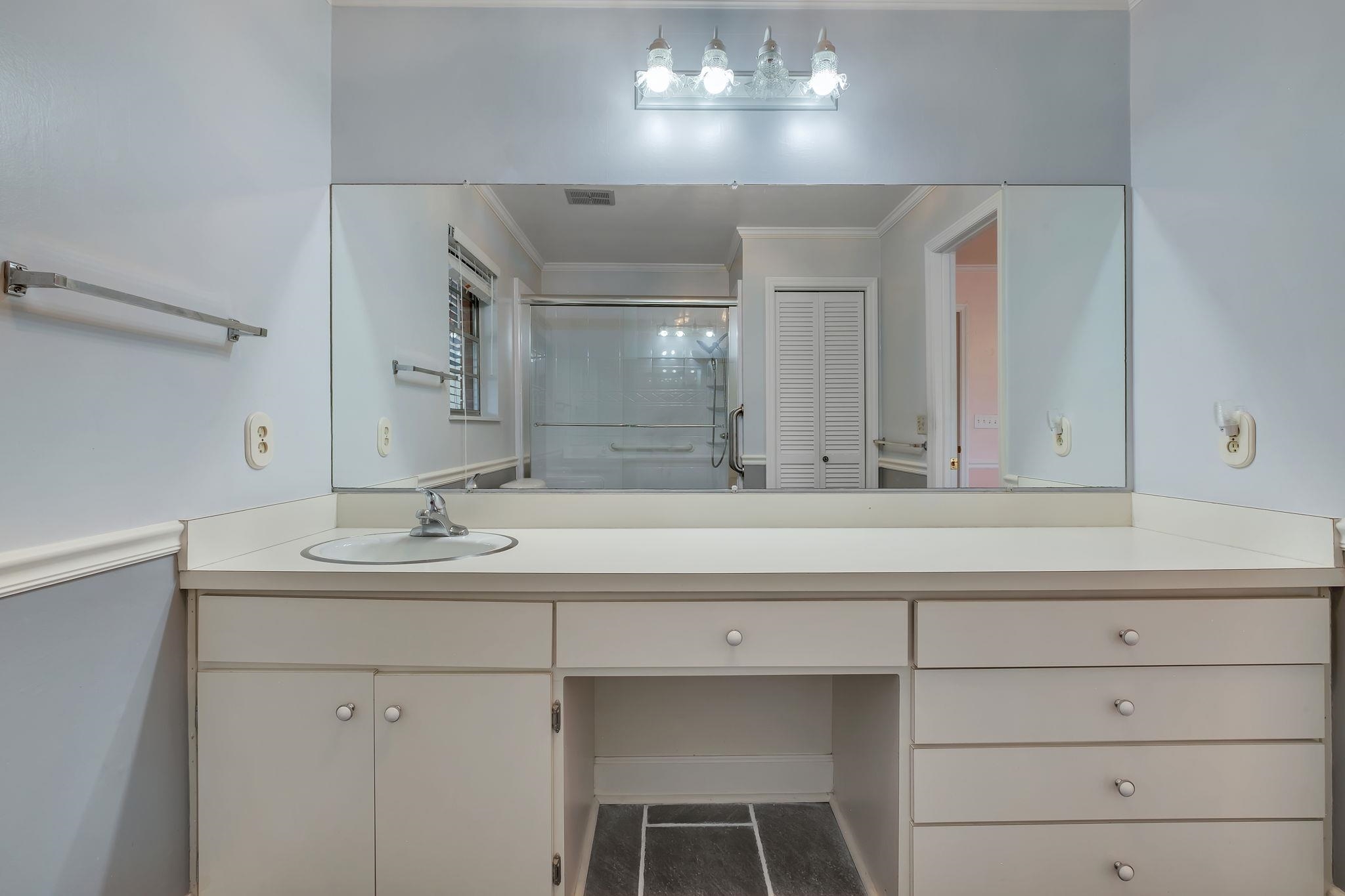 9949 Florida Georgia Highway