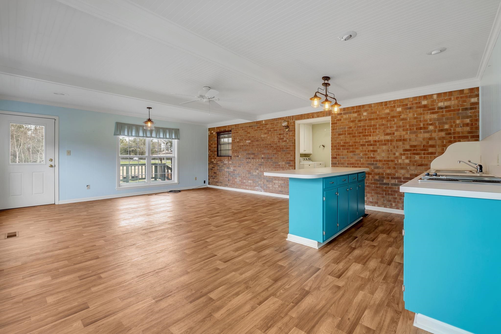 9949 Florida Georgia Highway