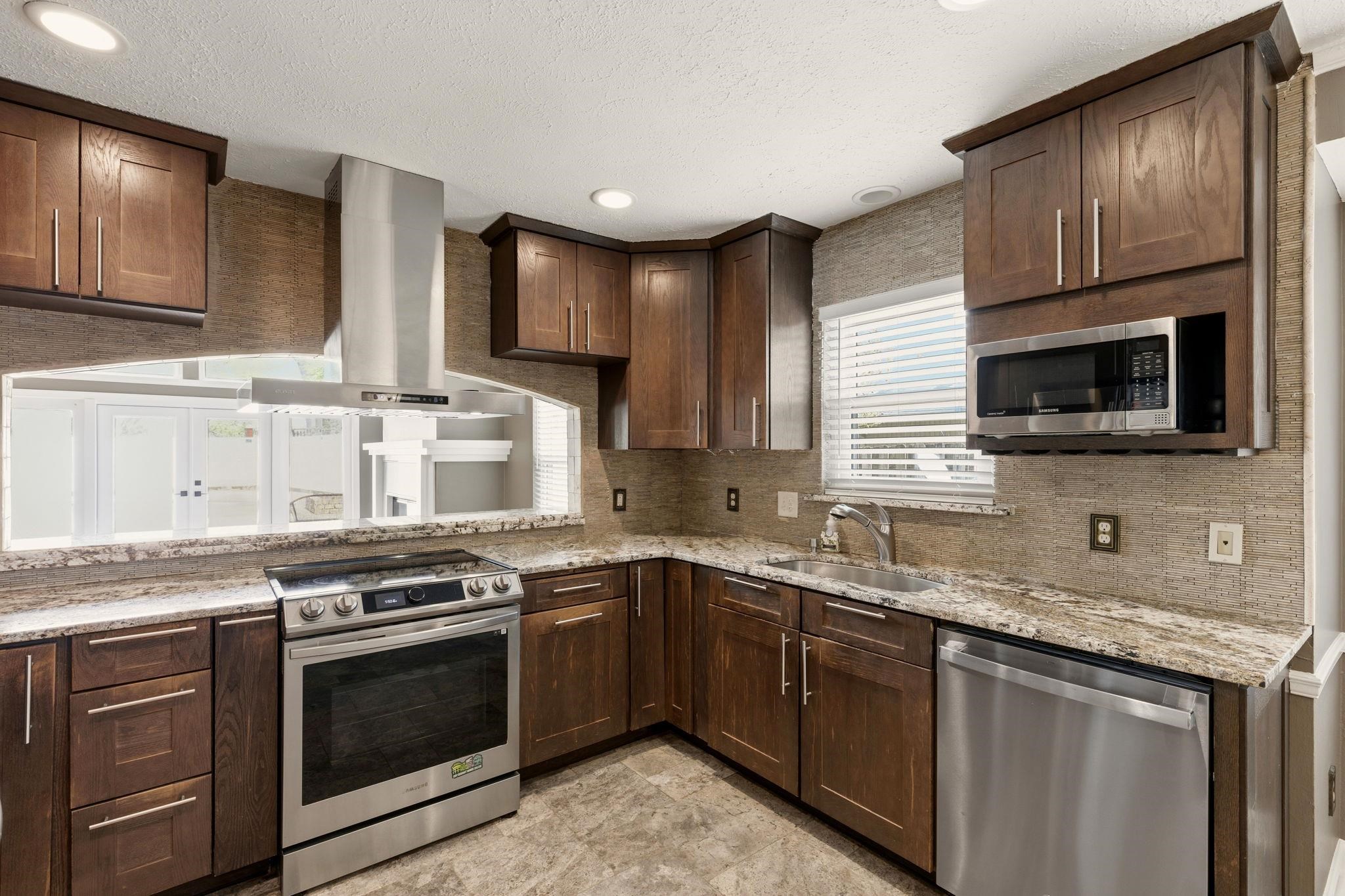 3260 N Shannon Lakes Drive