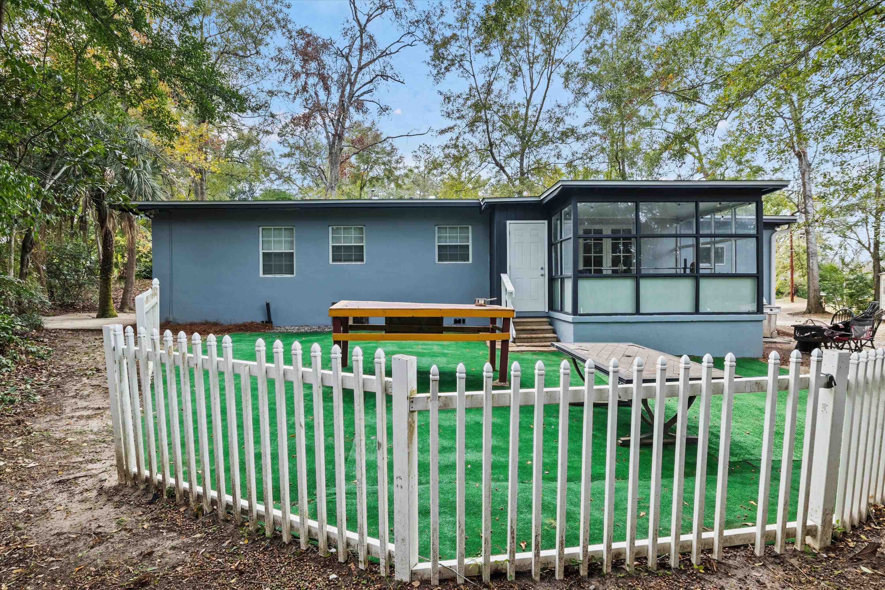 215 EDWARDS Street
