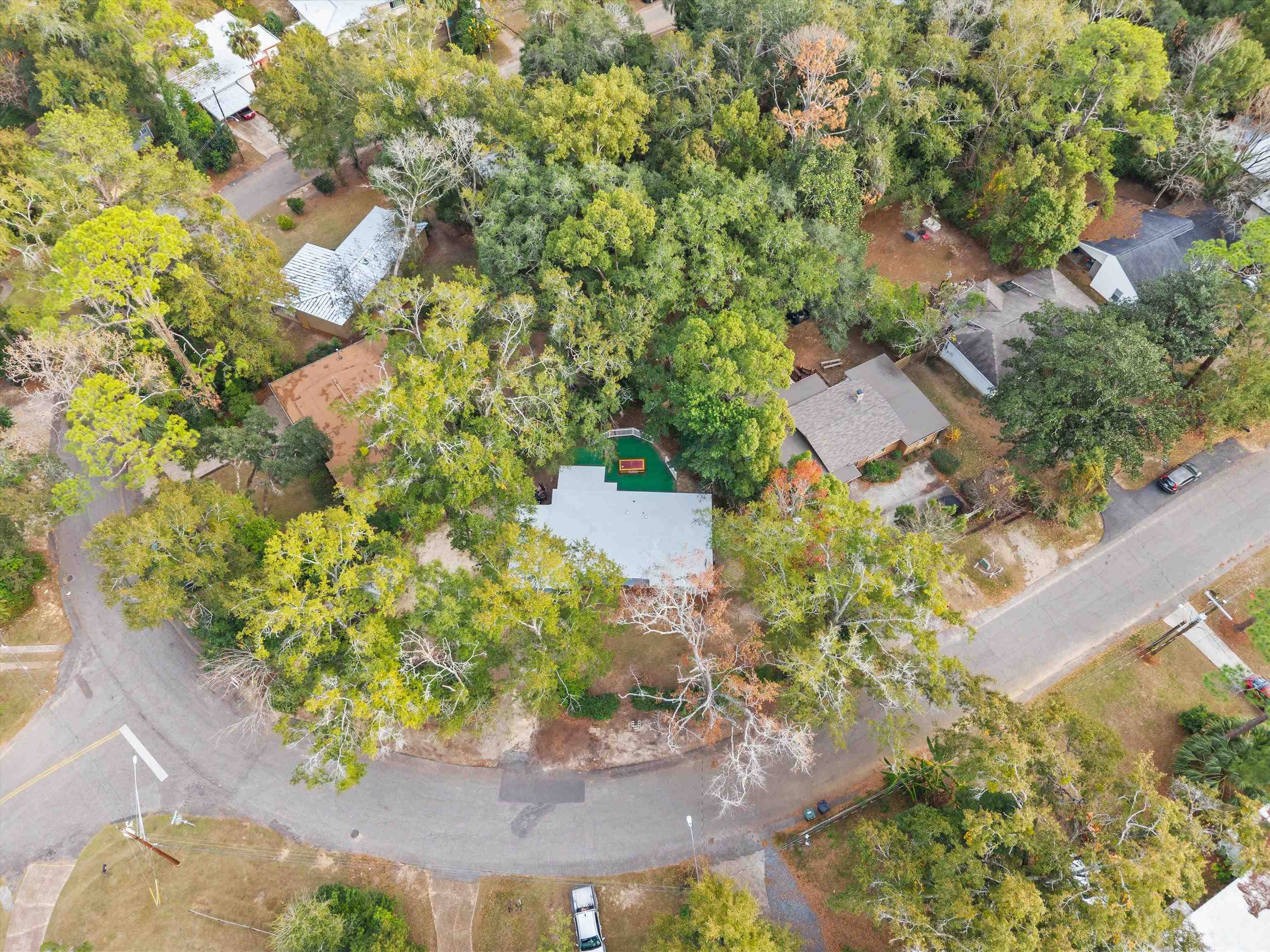 215 EDWARDS Street