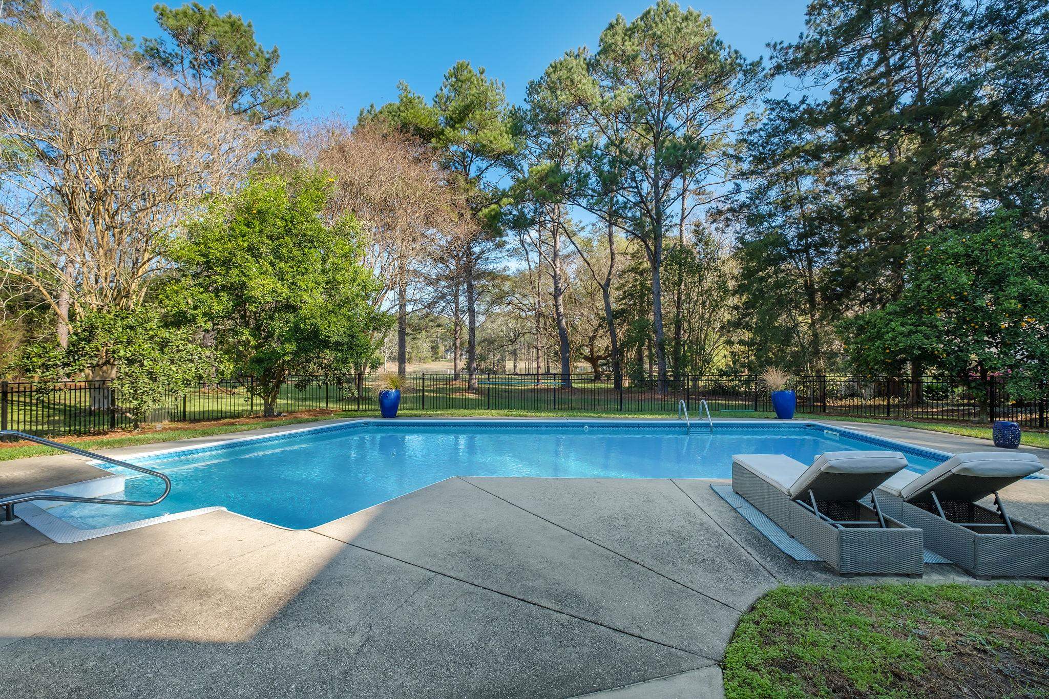 214 Rosehill Lane