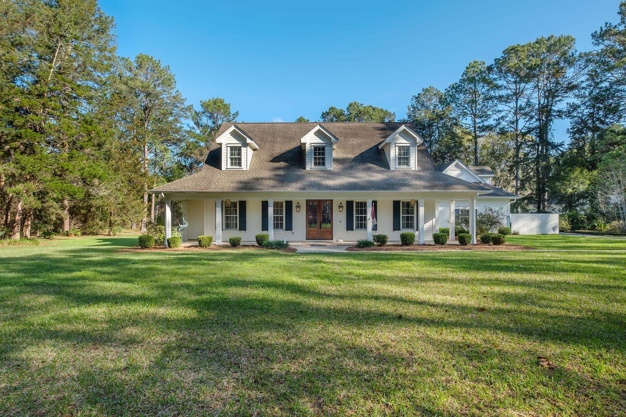 214 Rosehill Lane