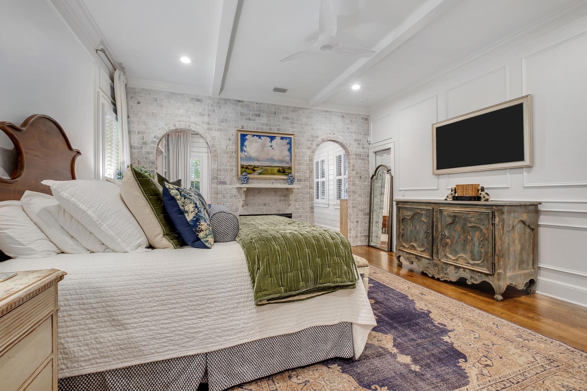 214 Rosehill Lane