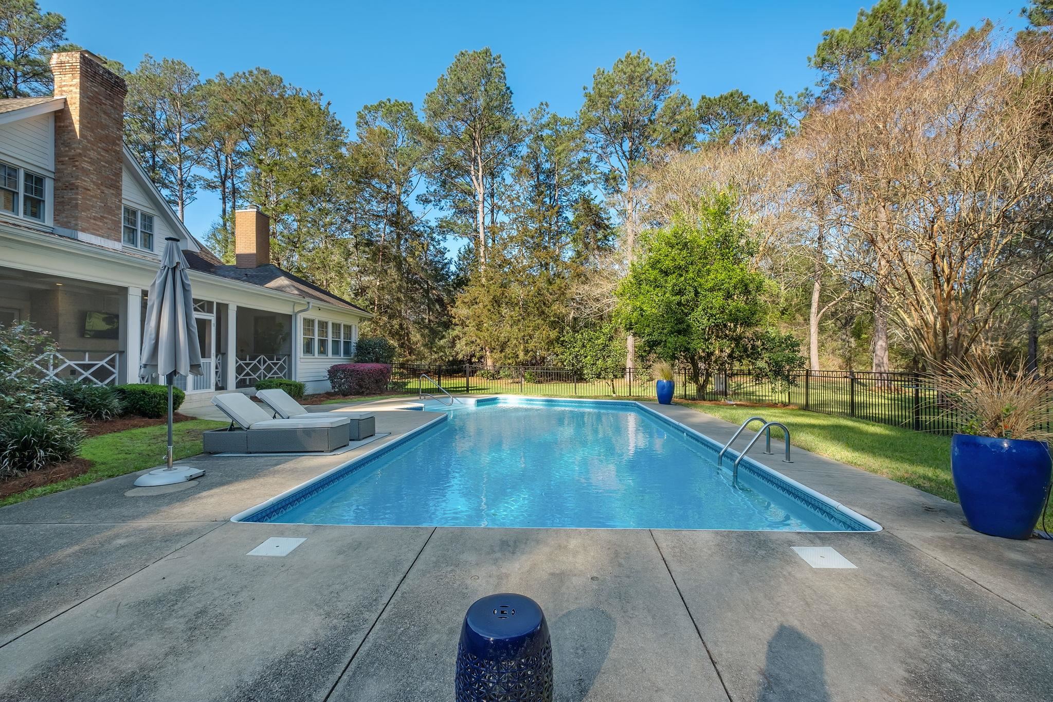 214 Rosehill Lane