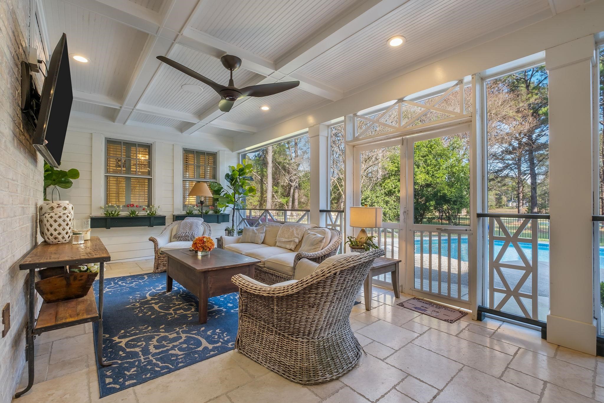 214 Rosehill Lane