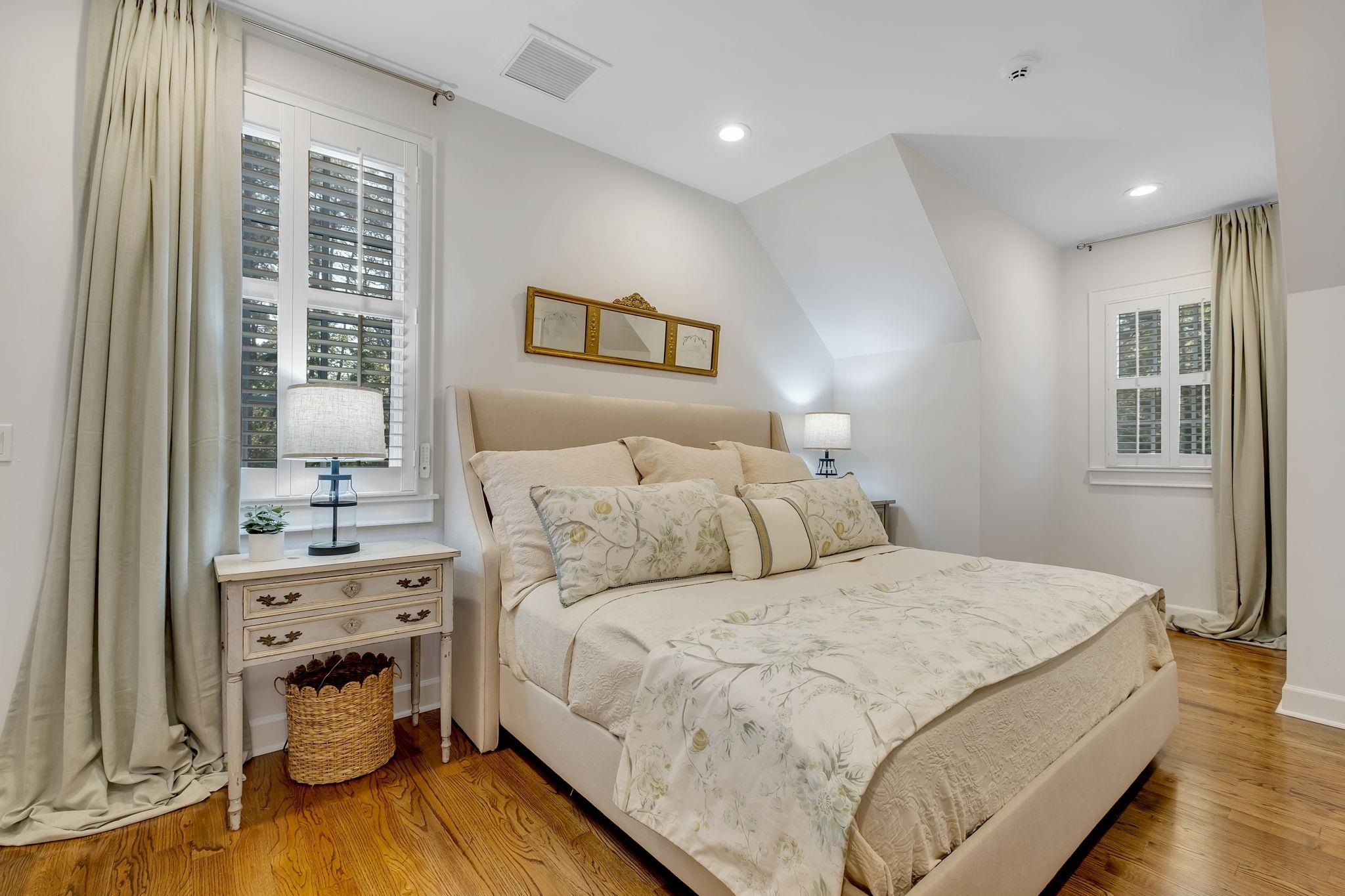 214 Rosehill Lane