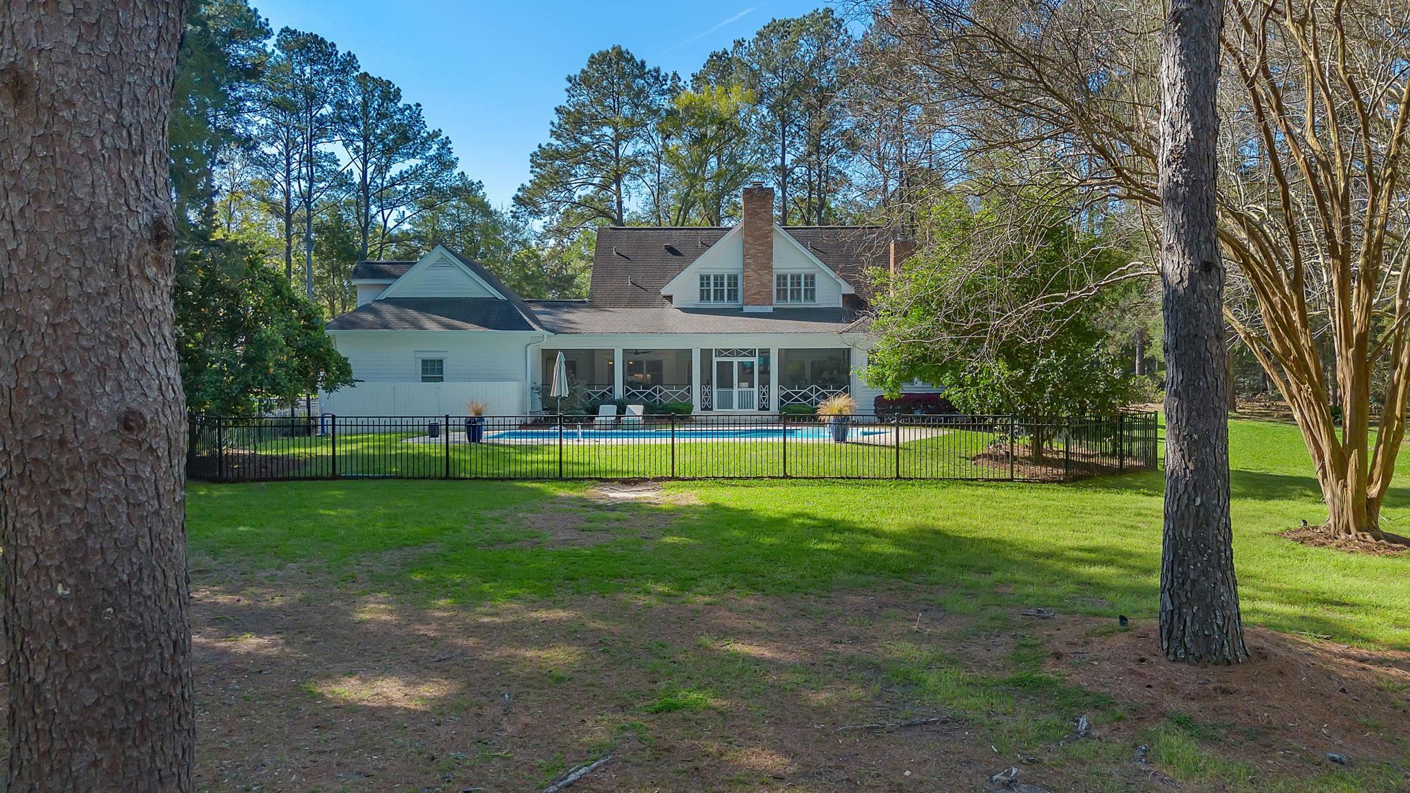 214 Rosehill Lane