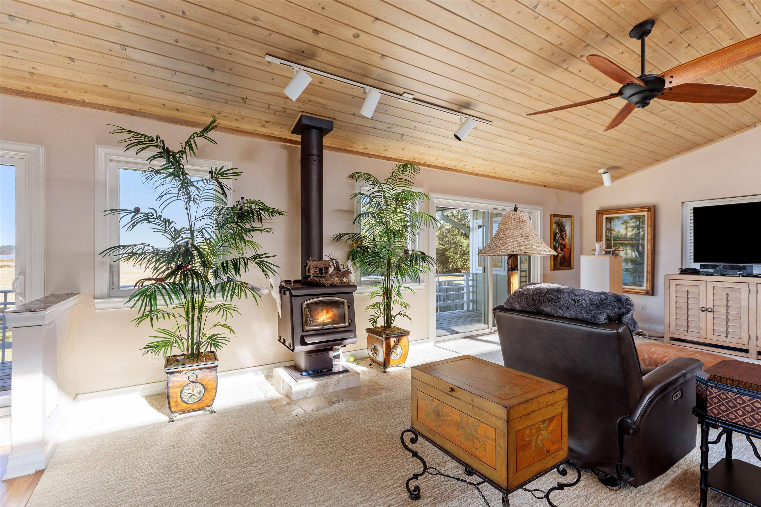 4231 Lakemor Drive