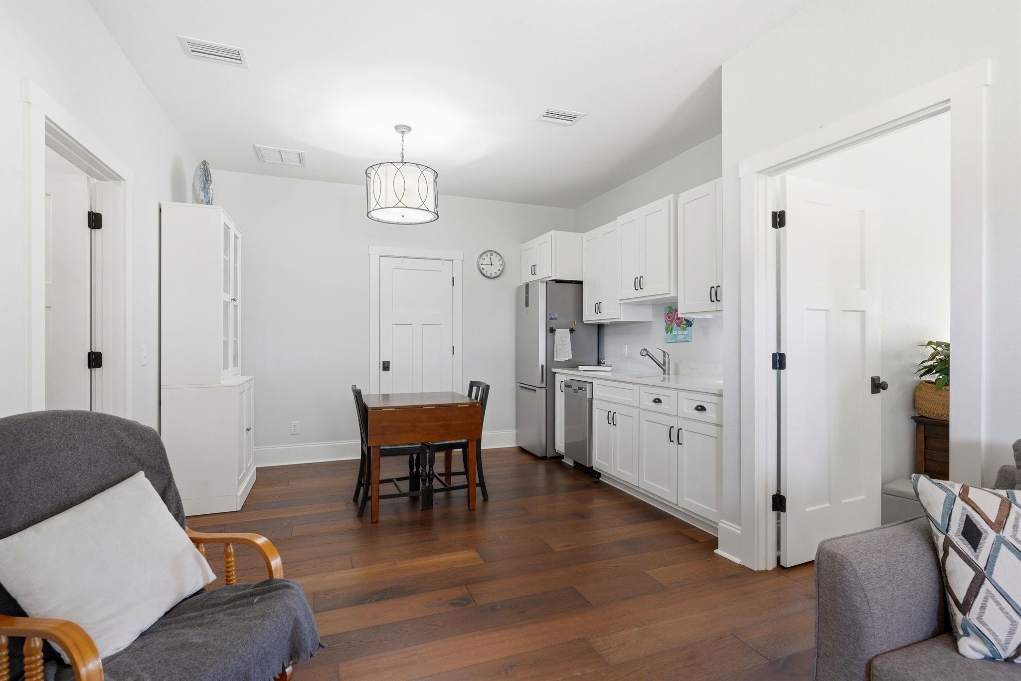 296 Hunter Ridge