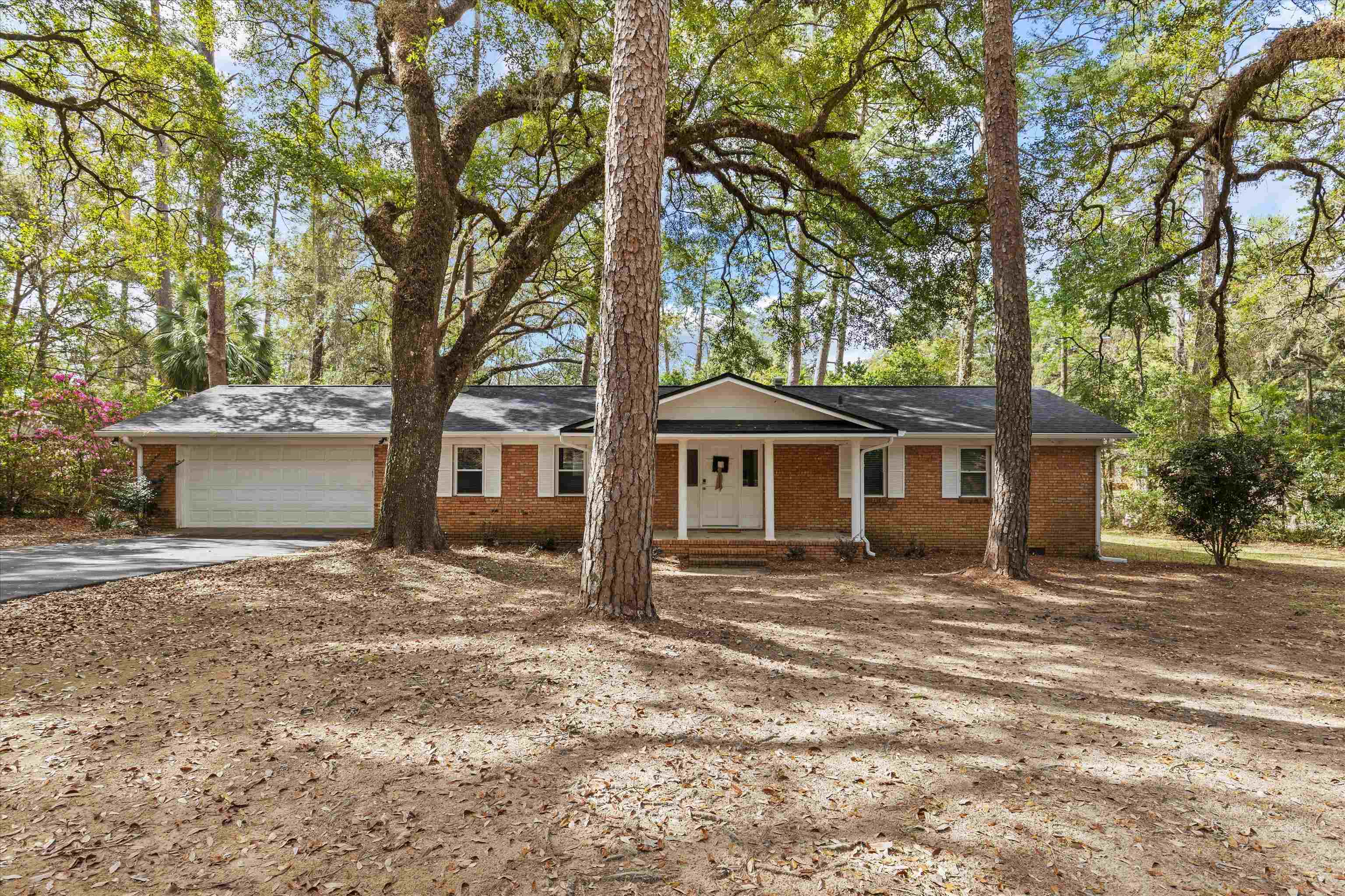 1609 Sunset Lane