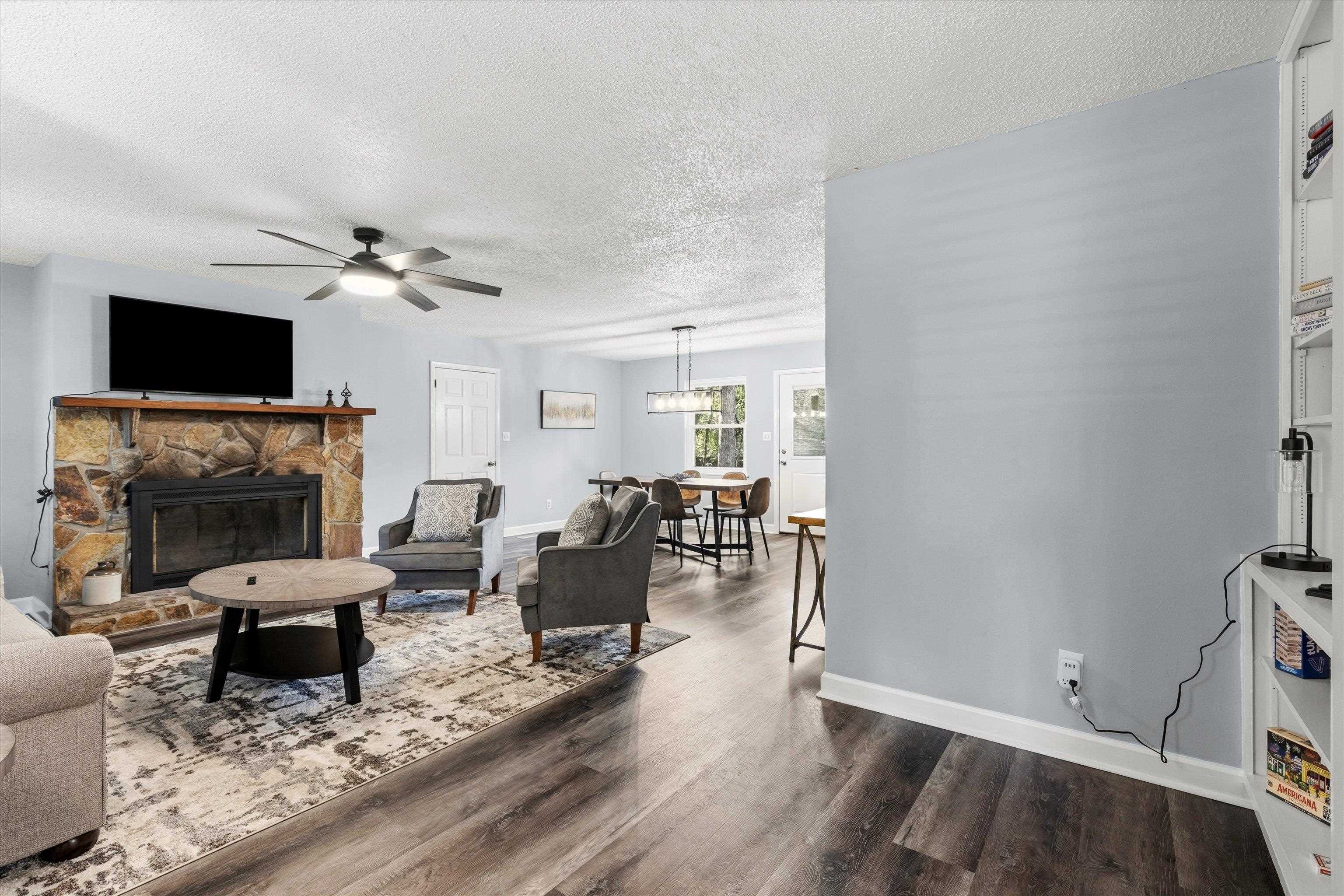 1609 Sunset Lane