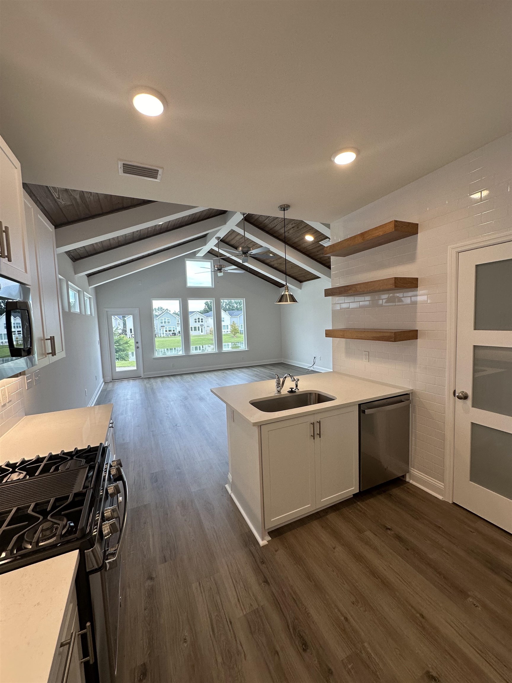 5662 Native Oak Drive