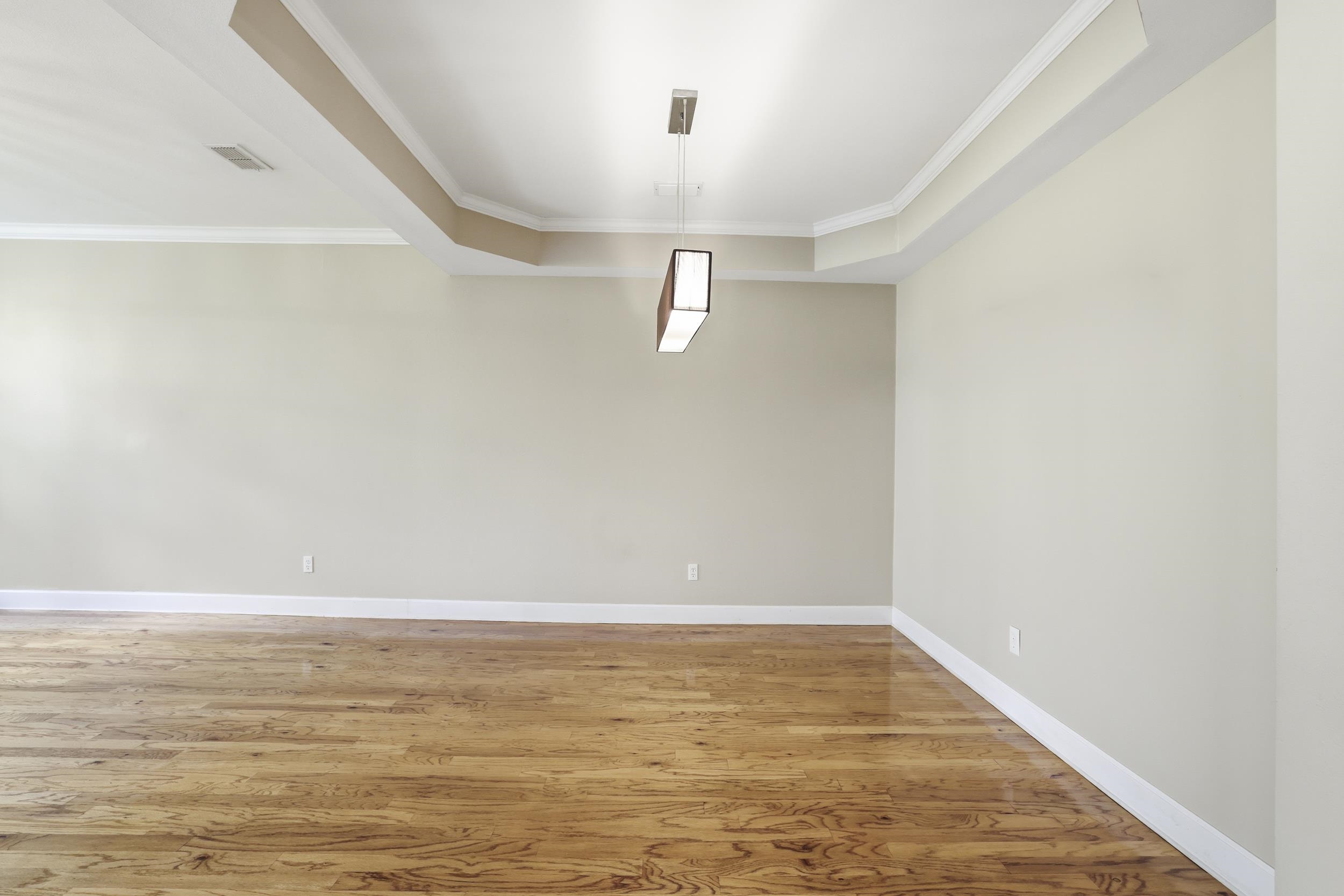 3348 Piping Rock