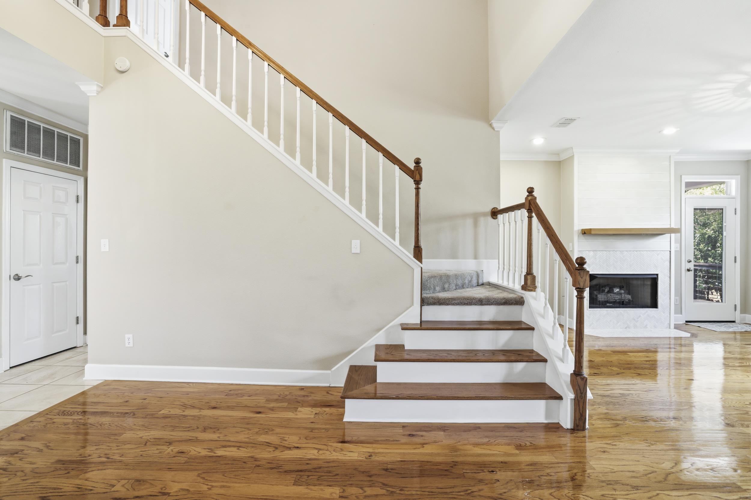 3348 Piping Rock