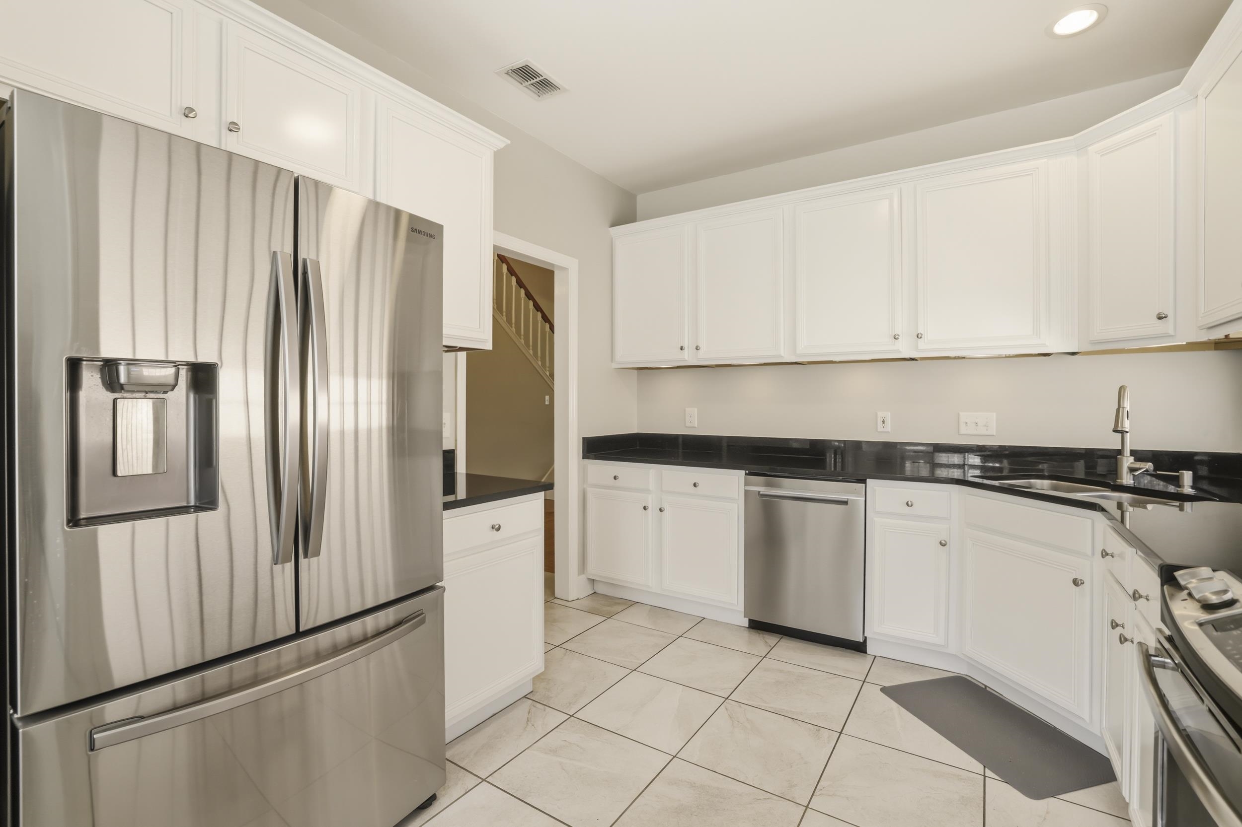3348 Piping Rock