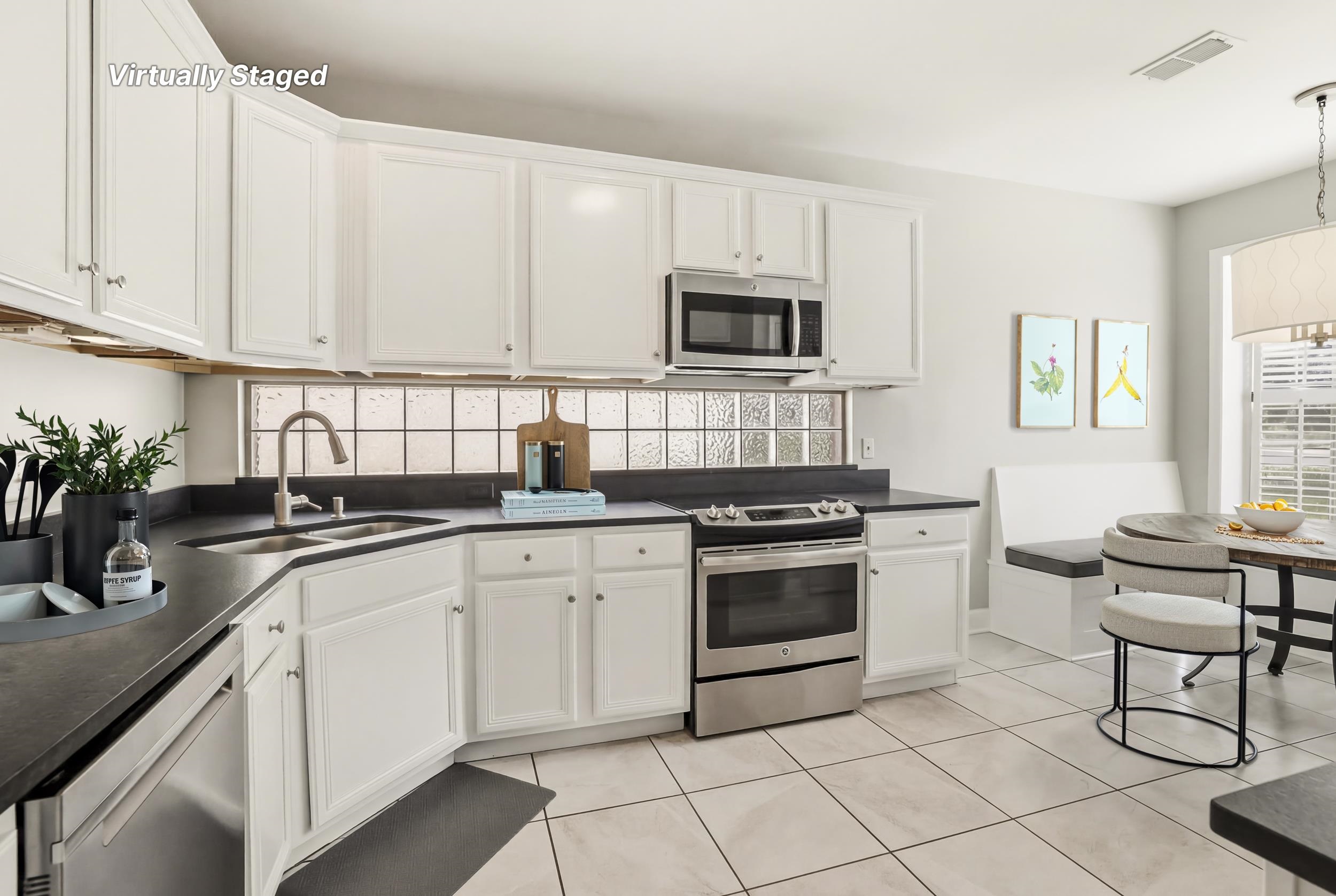 3348 Piping Rock