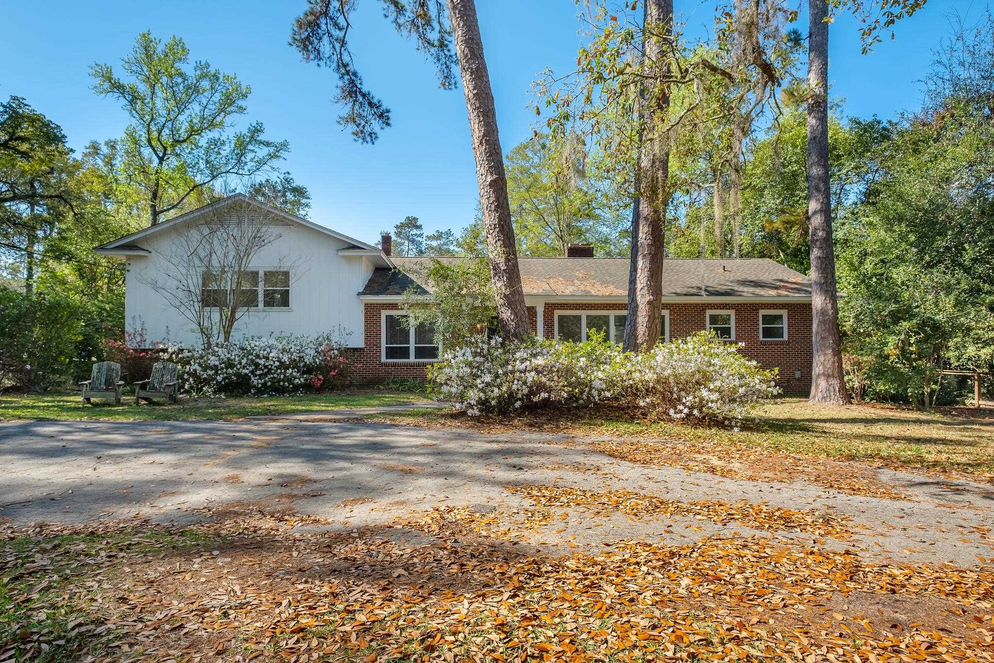 1221 Betton Road