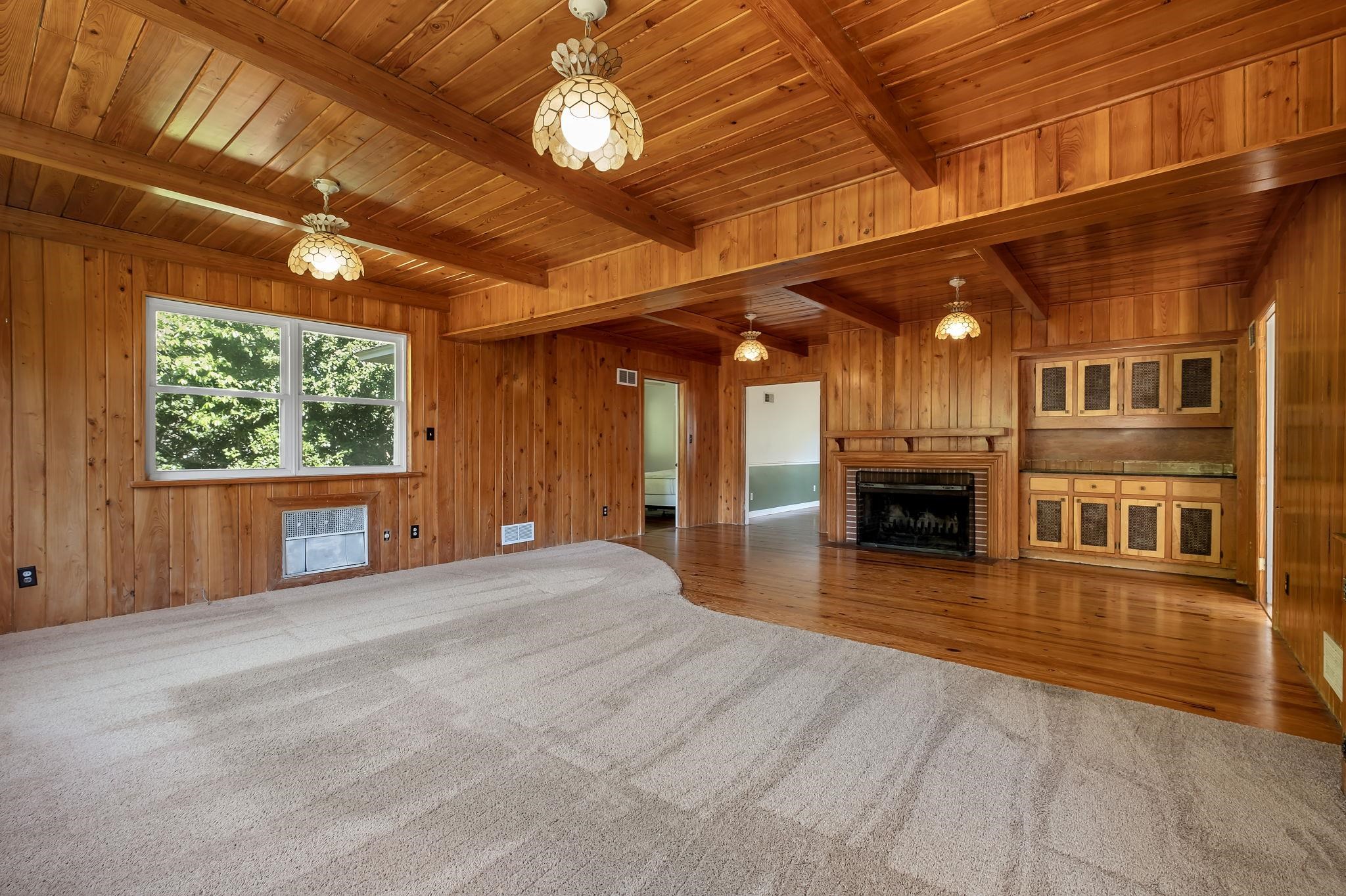 1221 Betton Road